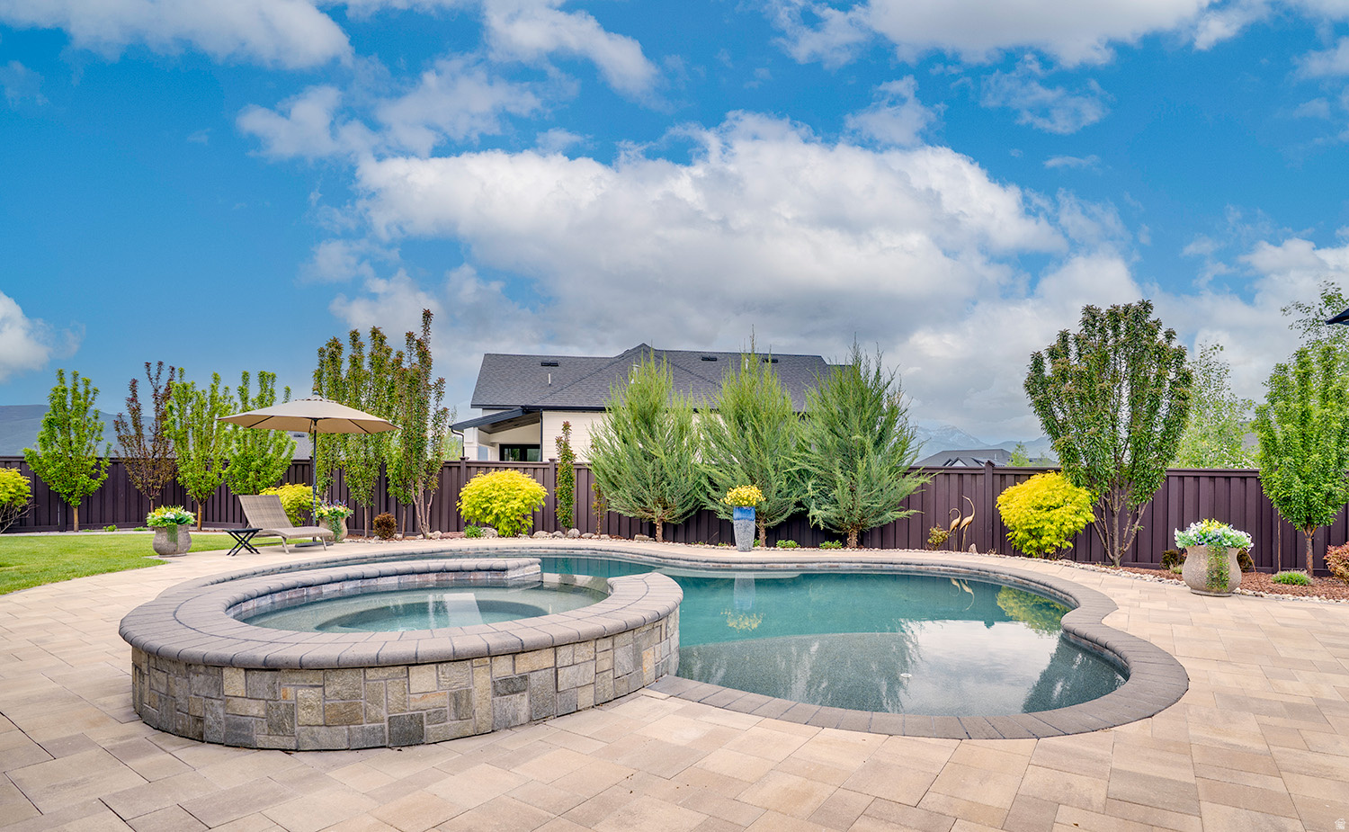 STONE CREEK - Residential