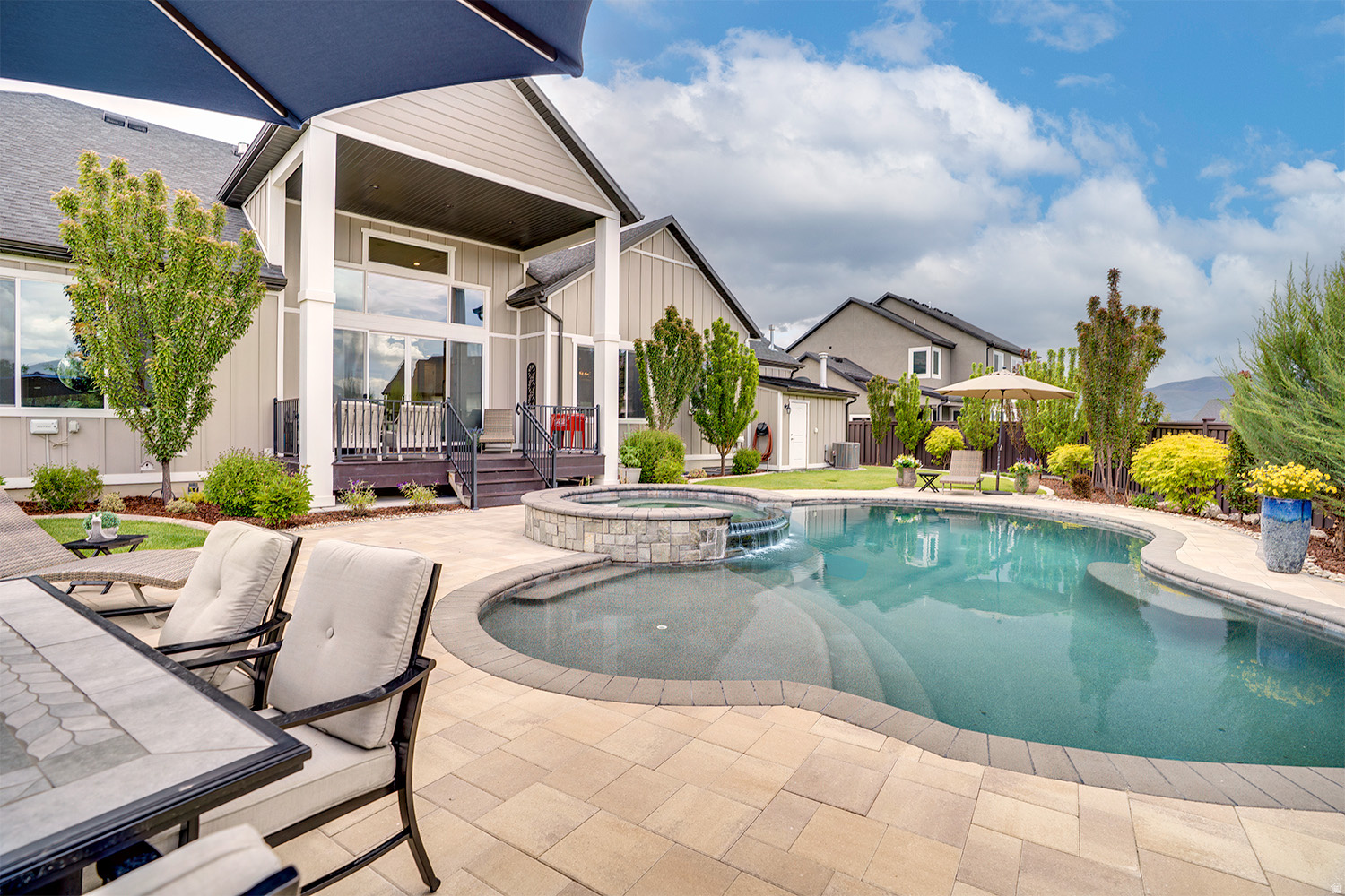 STONE CREEK - Residential