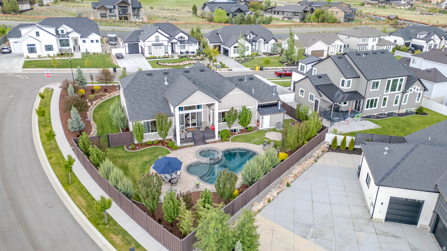 STONE CREEK - Residential