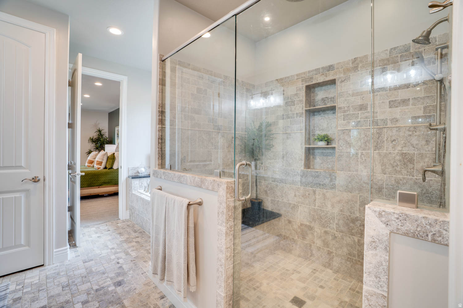 STONE CREEK - Residential