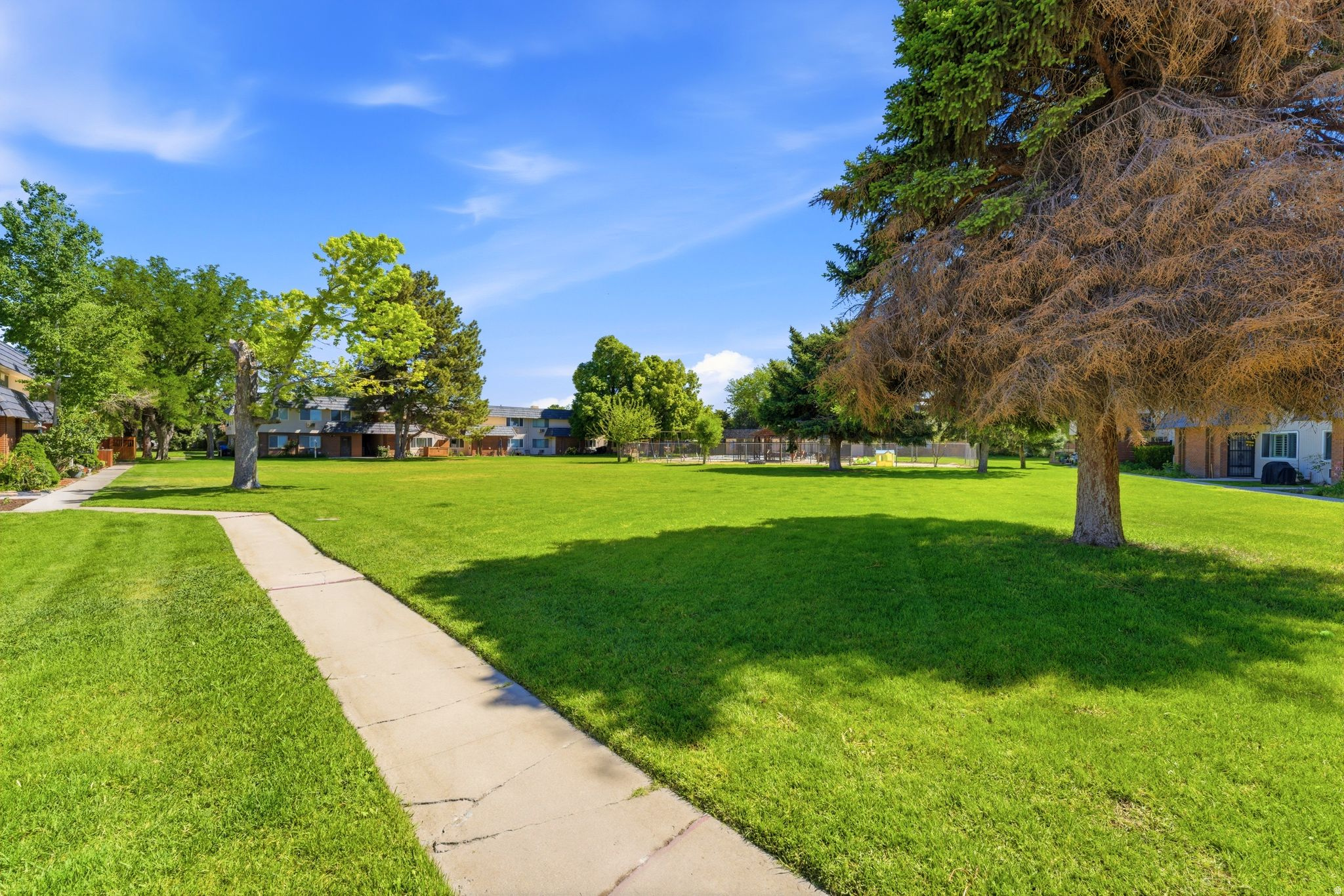 MOUNTAIN VIEW PARK - Residential