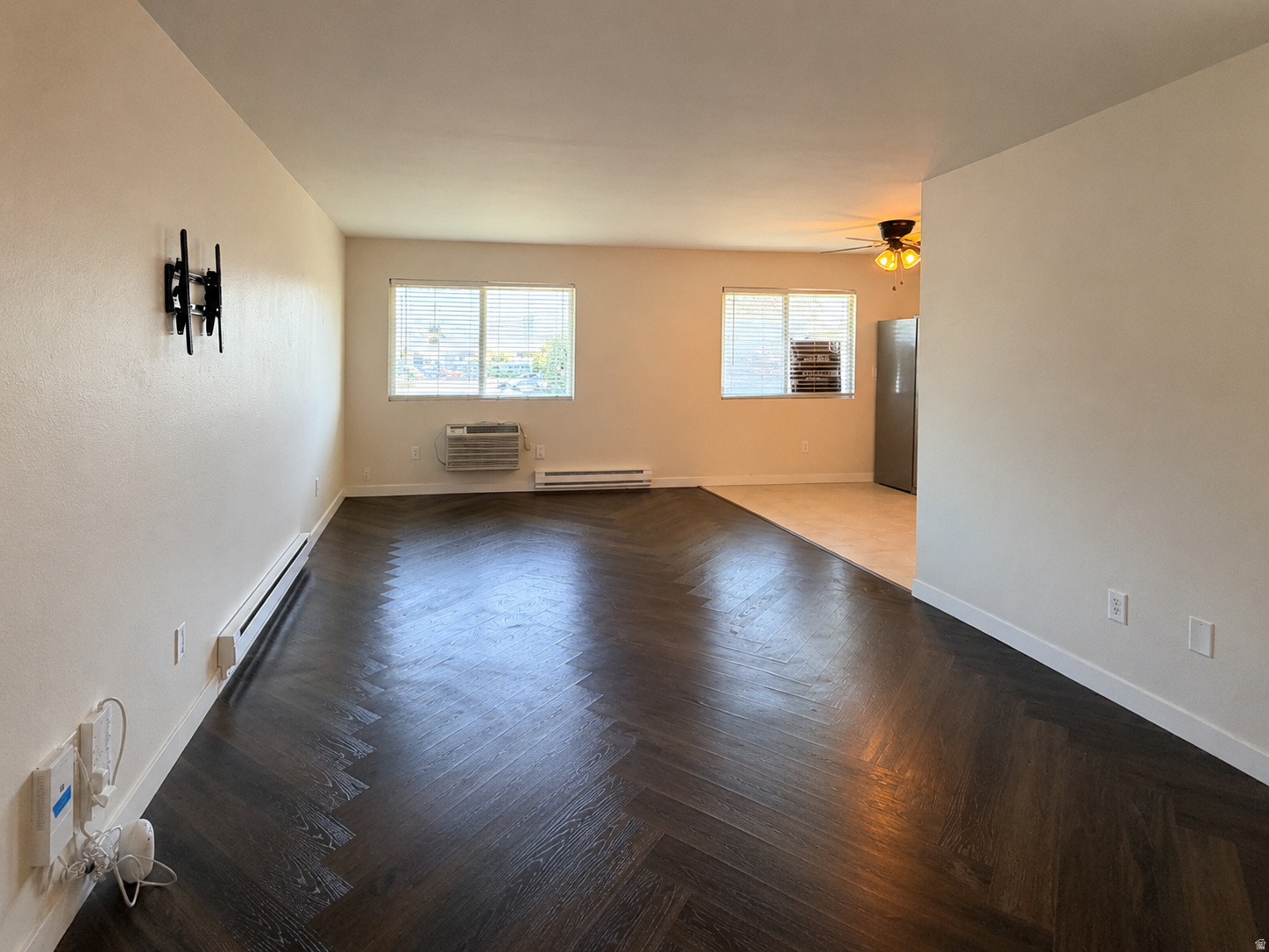 MOUNTAIN VIEW PARK - Residential