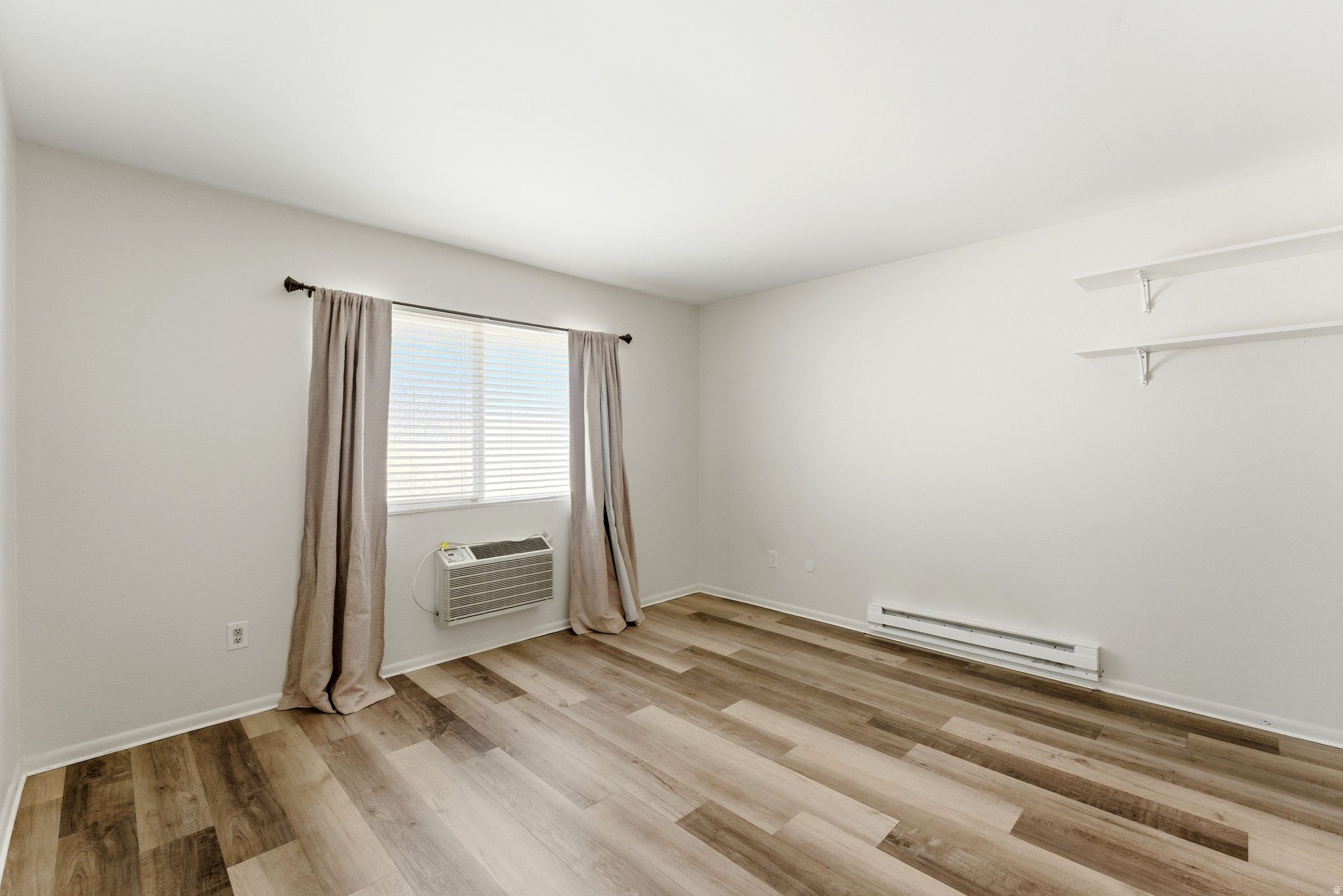 MOUNTAIN VIEW PARK - Residential
