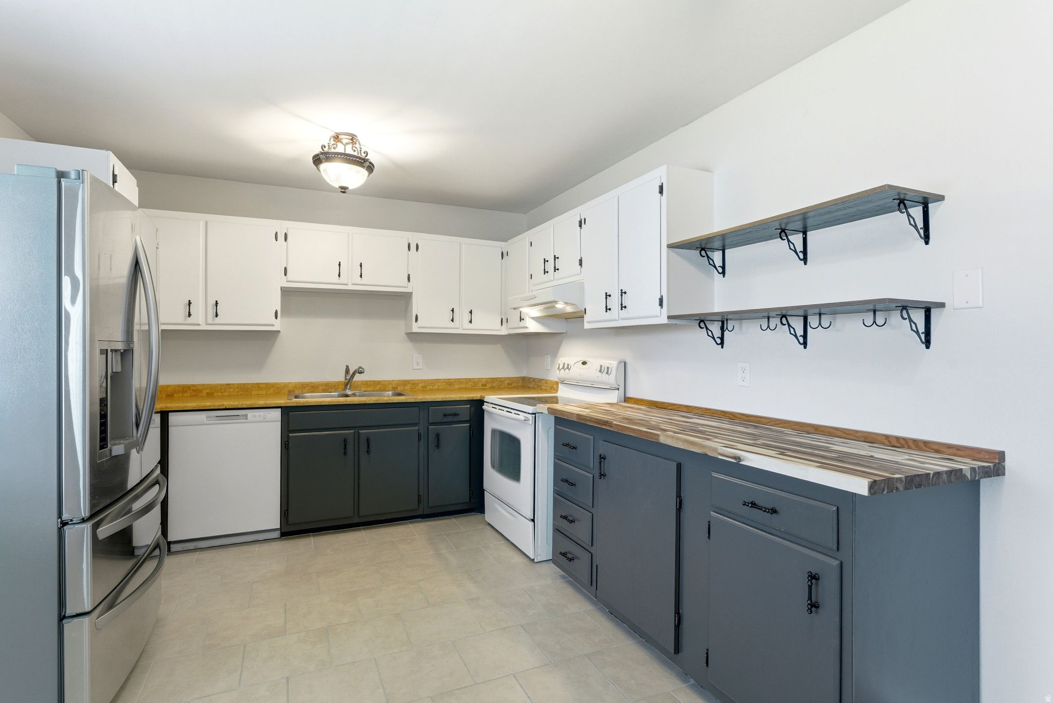 MOUNTAIN VIEW PARK - Residential