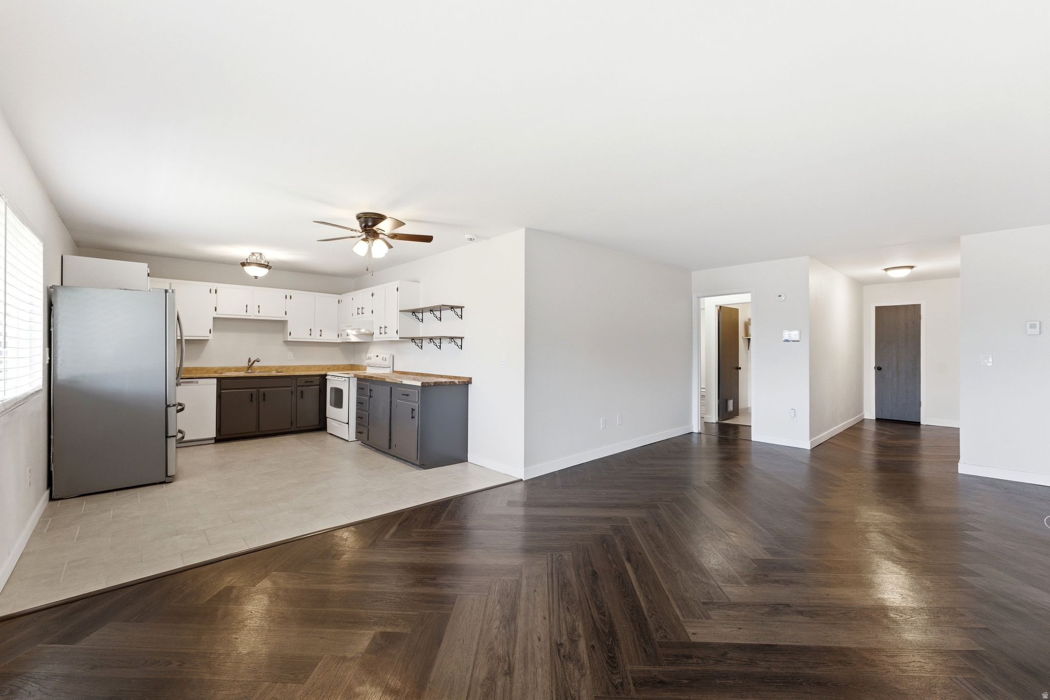 MOUNTAIN VIEW PARK - Residential