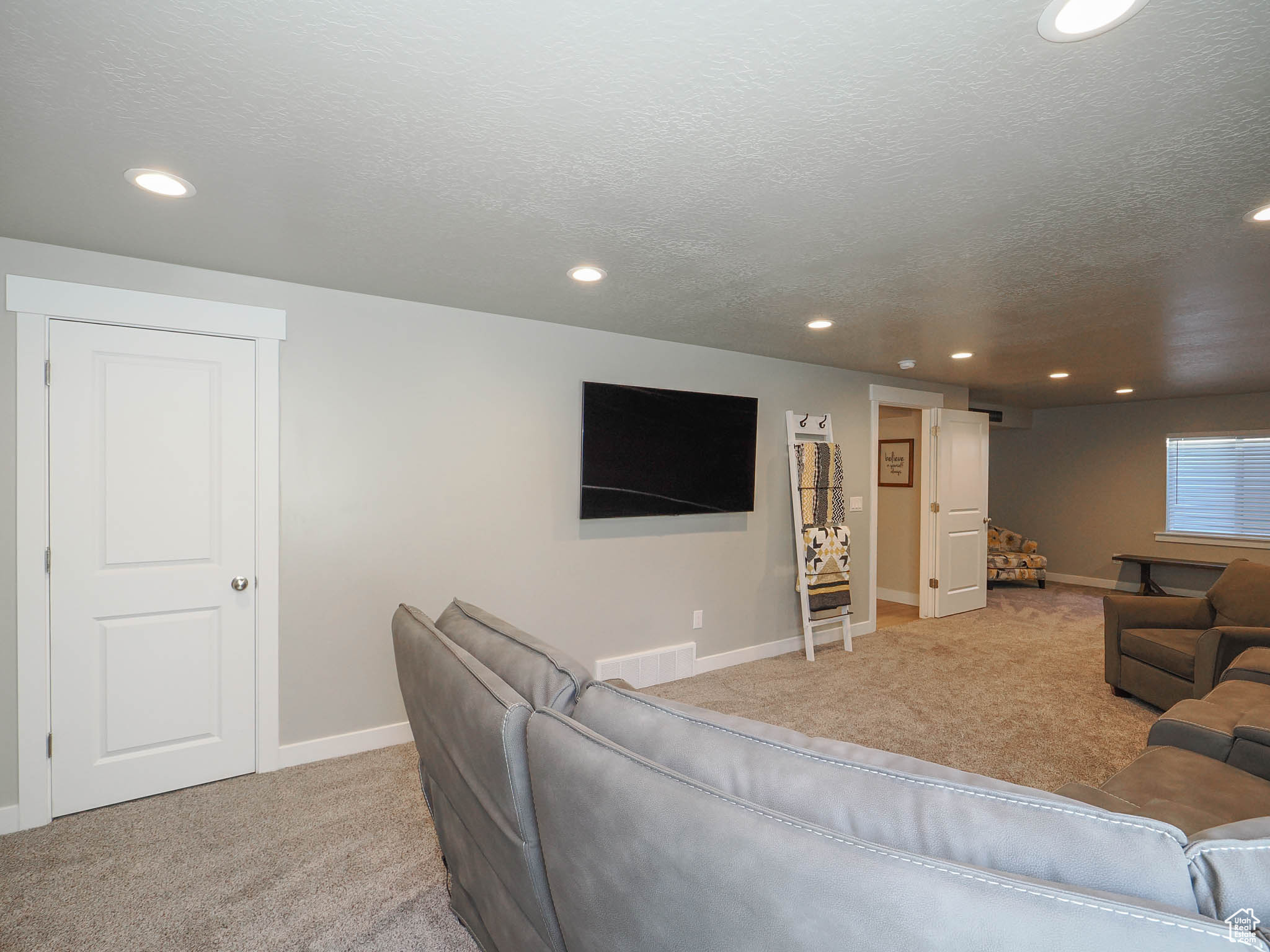 890 N Leo Ln, Lehi, Utah image 38