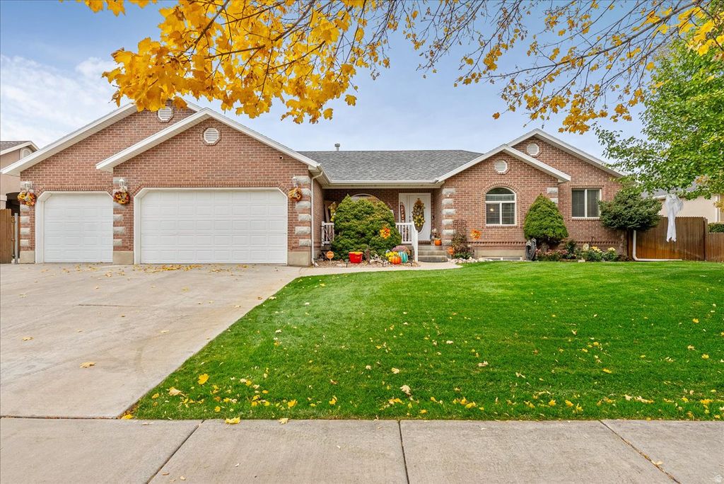 Photo of 1931 E 1400 S, Spanish Fork, UT 84660 (MLS # 2119894)