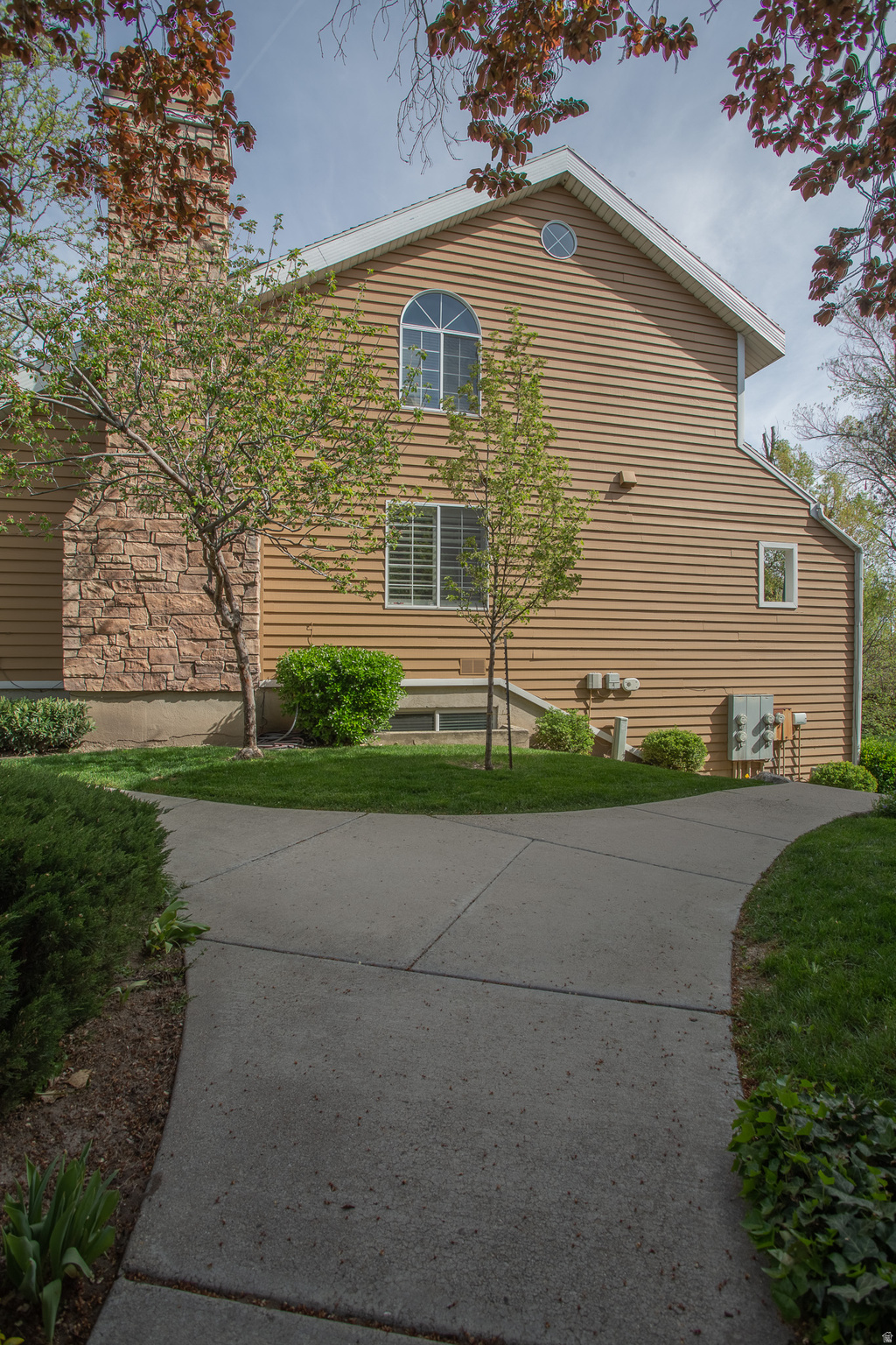 SHADYBROOK CONDM - Residential