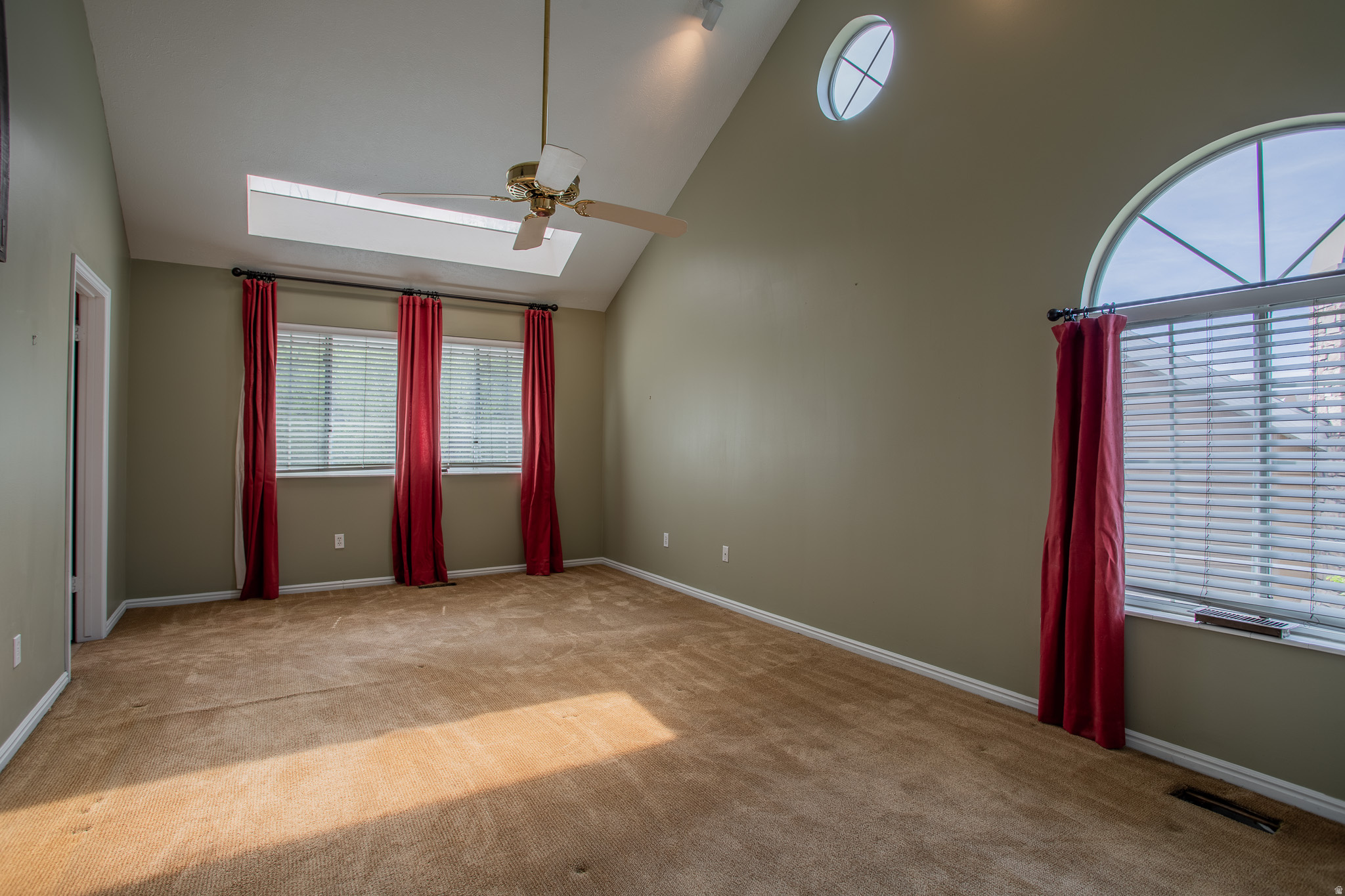 SHADYBROOK CONDM - Residential