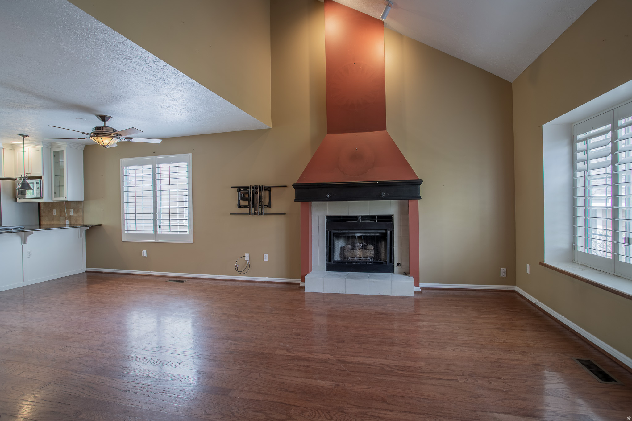 SHADYBROOK CONDM - Residential