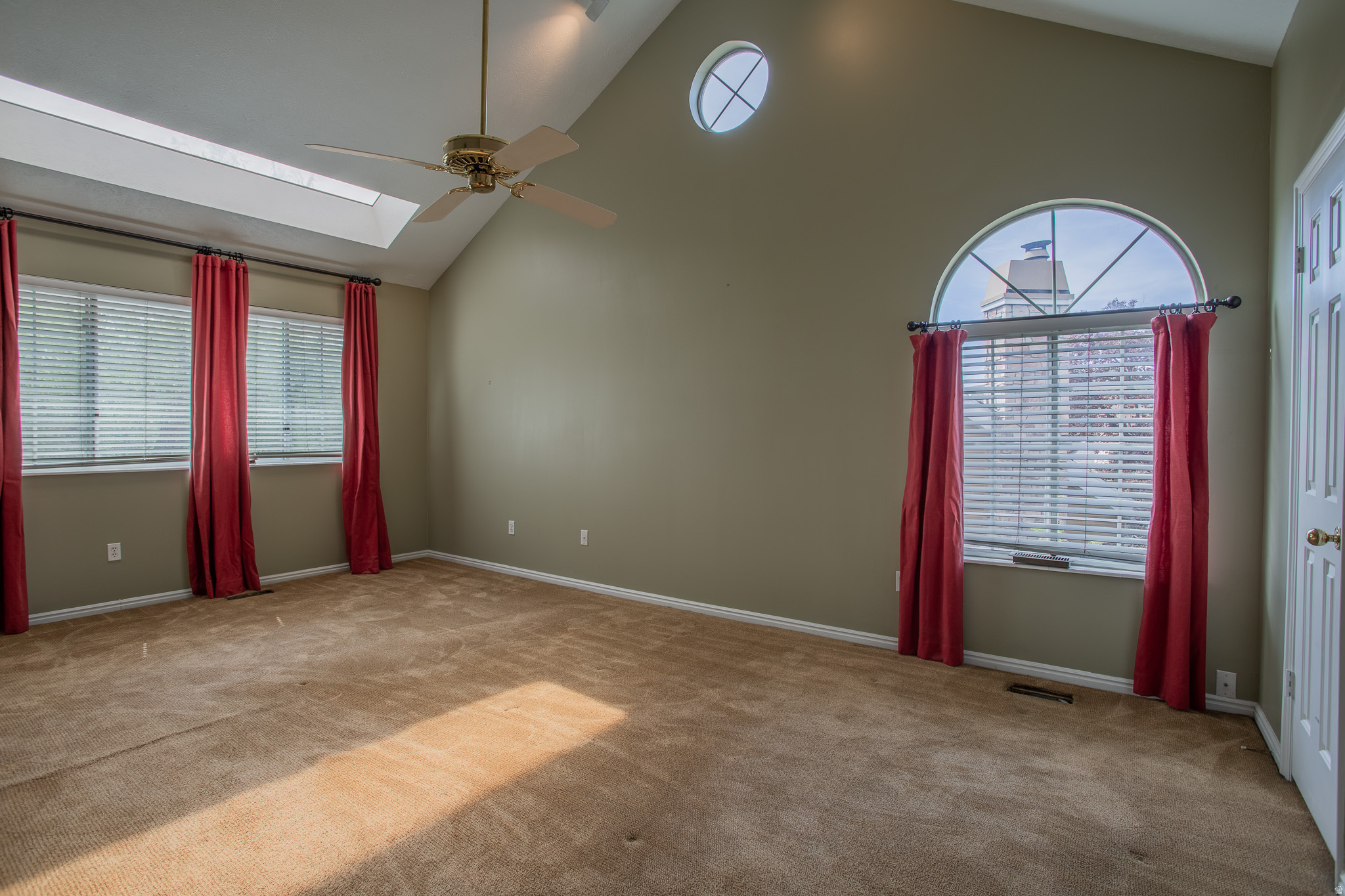 SHADYBROOK CONDM - Residential