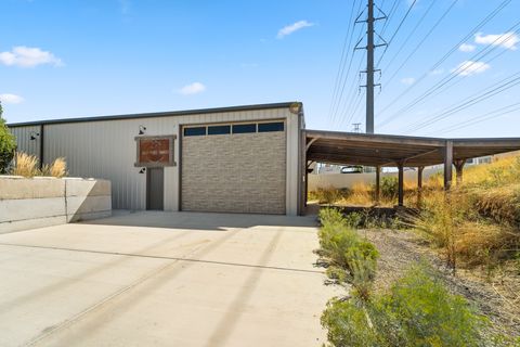 Tiny photo for 15258 S MOUNTAINSIDE DR W, Bluffdale, UT 84065 (MLS # 2127915)