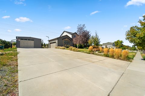 Tiny photo for 15258 S MOUNTAINSIDE DR W, Bluffdale, UT 84065 (MLS # 2127915)