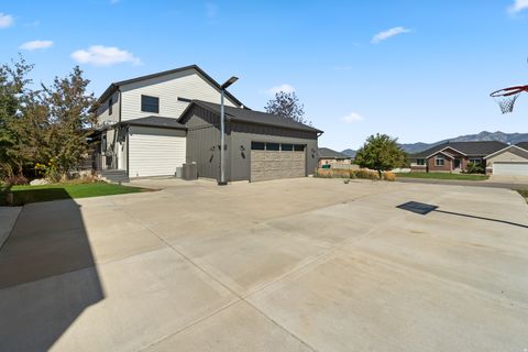 Tiny photo for 15258 S MOUNTAINSIDE DR W, Bluffdale, UT 84065 (MLS # 2127915)