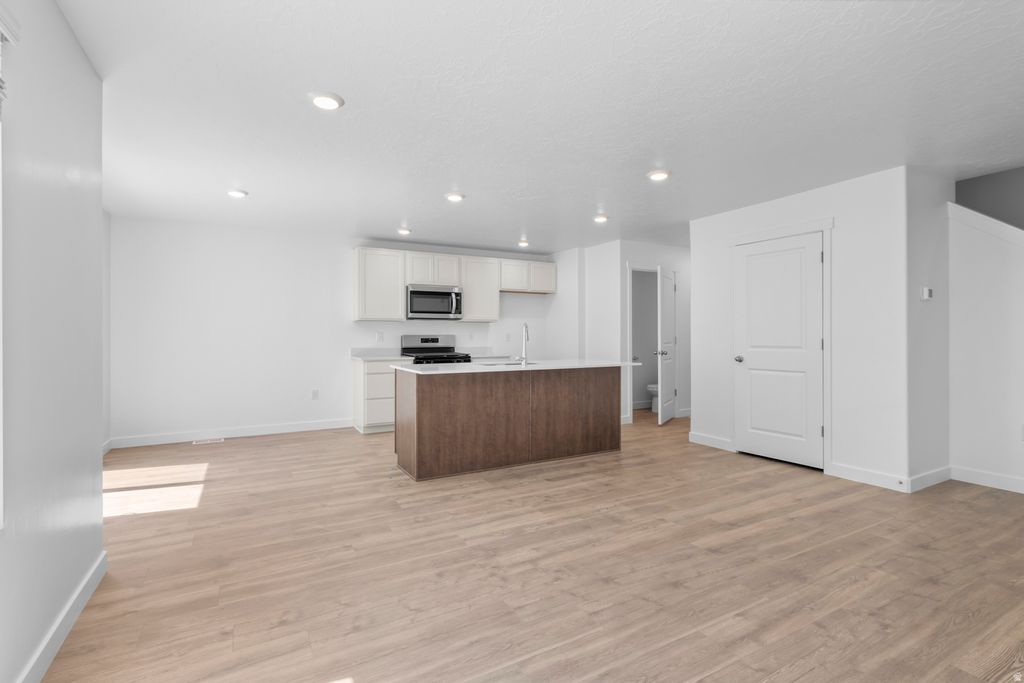 Photo of 4420 N BUCKSTONE WAY #1085, Lehi, UT 84048 (MLS # 2121595)