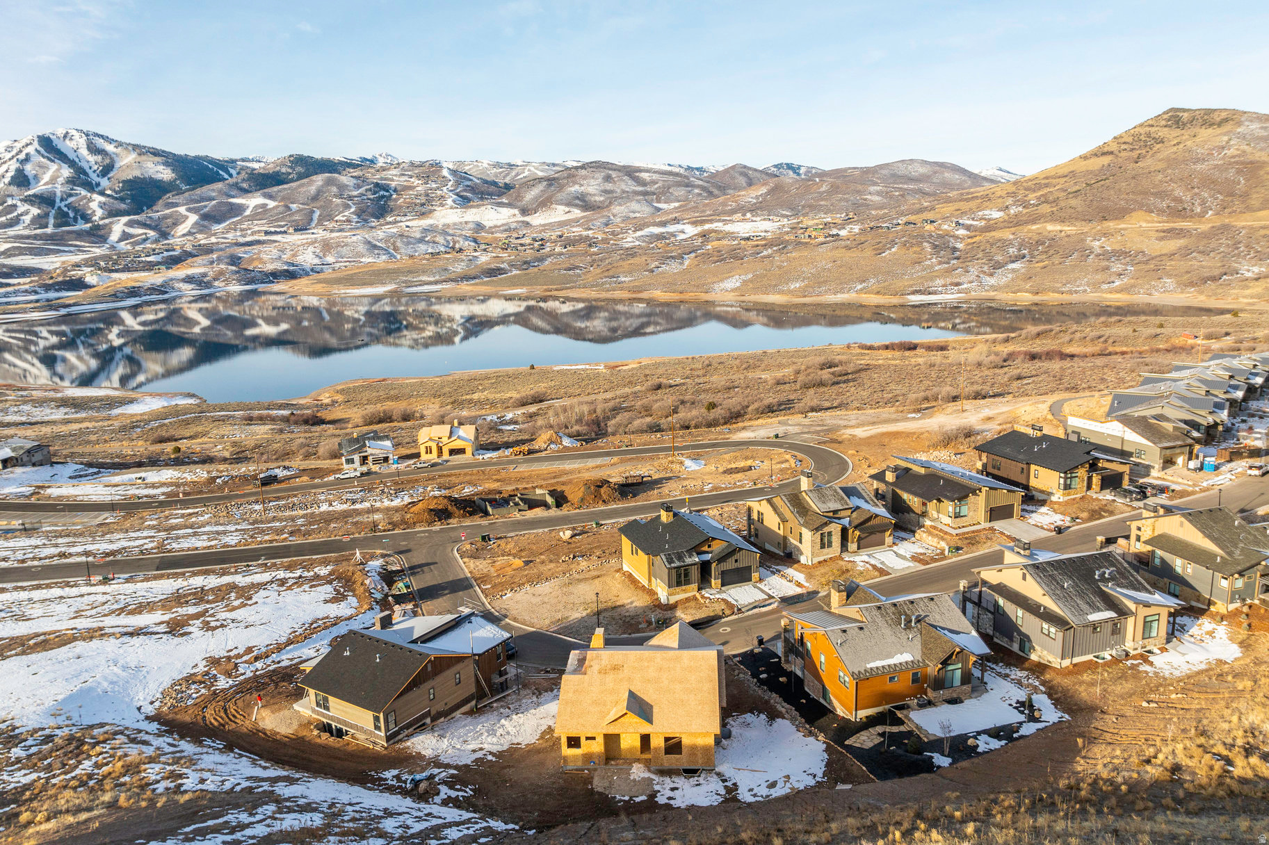 LAKEVIEW ESTATES - Residential