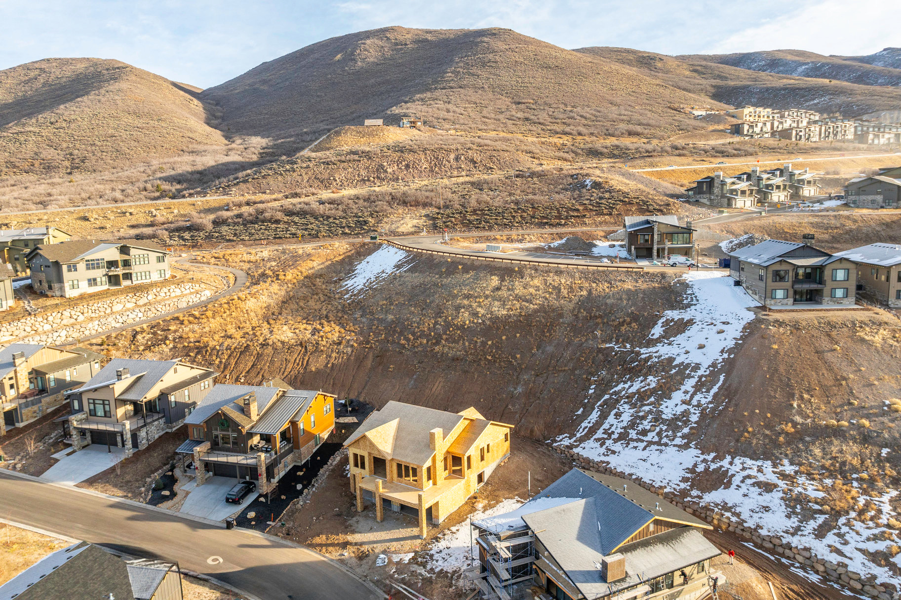 LAKEVIEW ESTATES - Residential