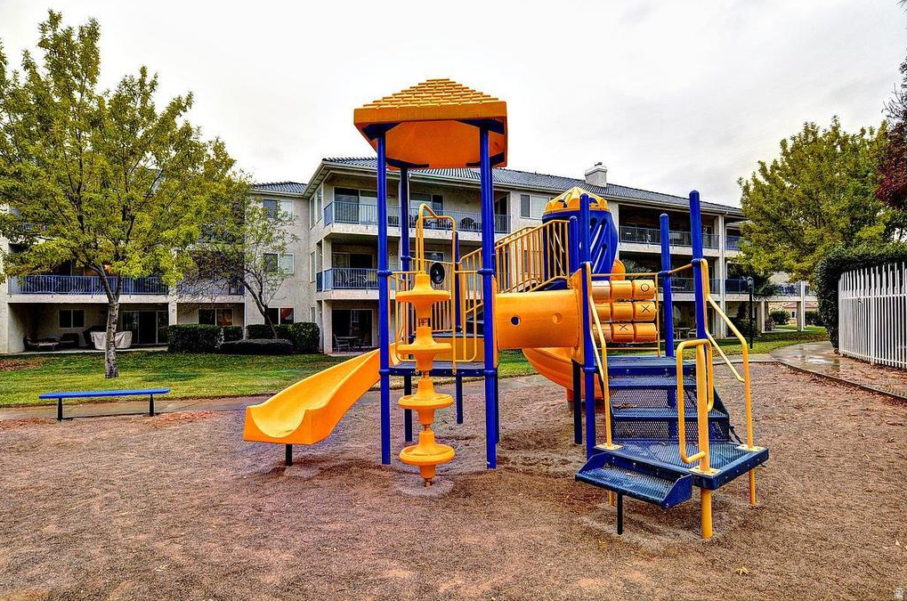 LAS PALMAS RESORT CONDOS - Residential