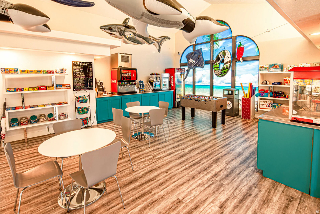 LAS PALMAS RESORT CONDOS - Residential