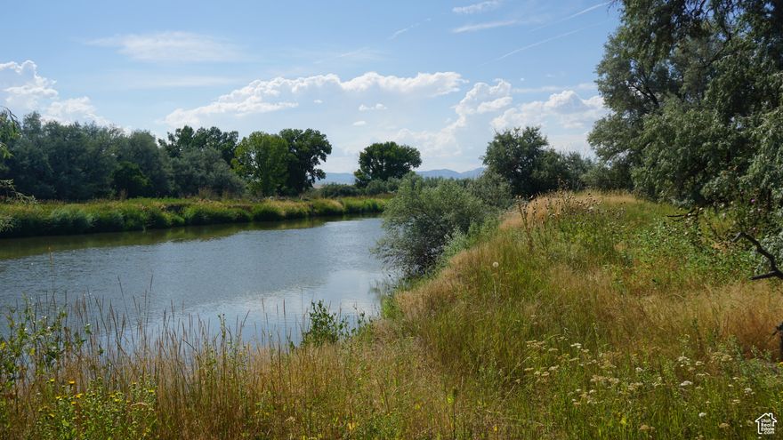 Build-Ready Riverfront Retreat  20 Acres! This stunning property is ready for your dream home with power stubbed, road access in place, and plenty of space to create. Enjoy 20 acres of riverfront land with unmatched mountain and valley views. Call today to walk the land and start planning your future!