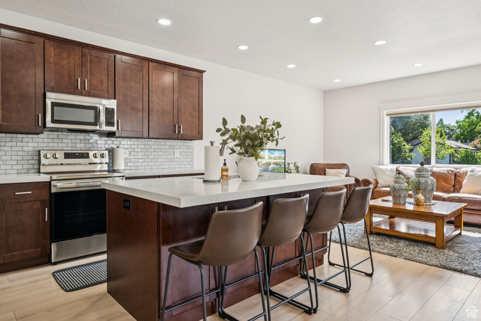 DEL CORONADO - Residential