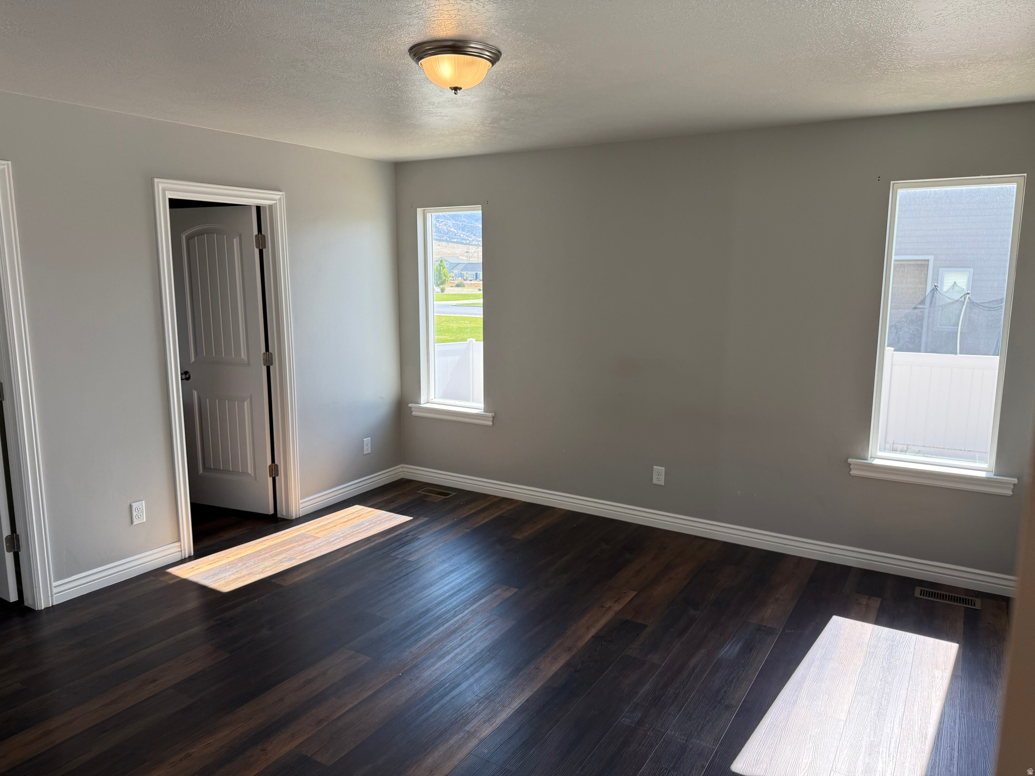 EAGLE POINT - Residential