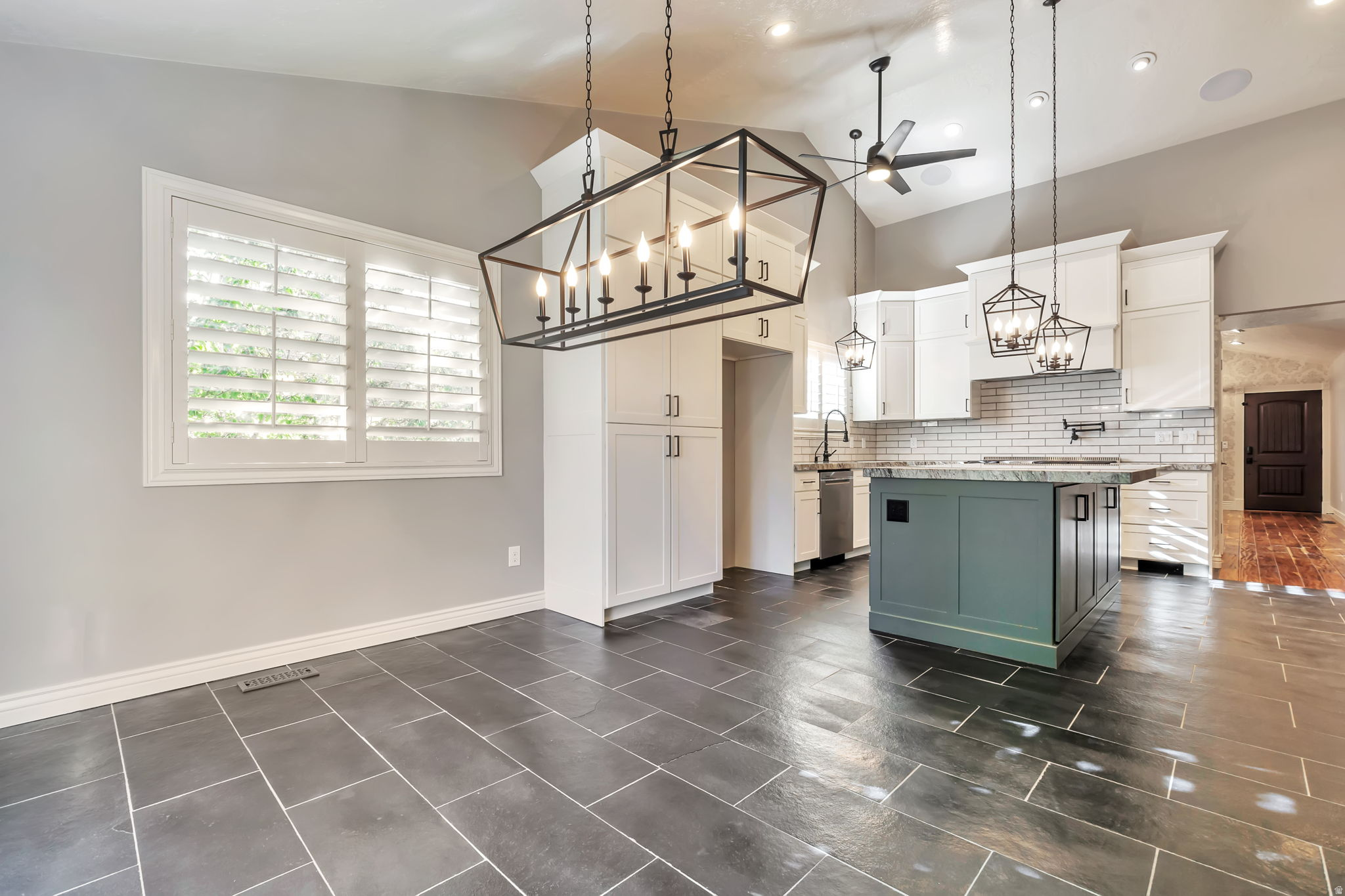 BLOOMFIELD FARMS PHASE 1 - Residential