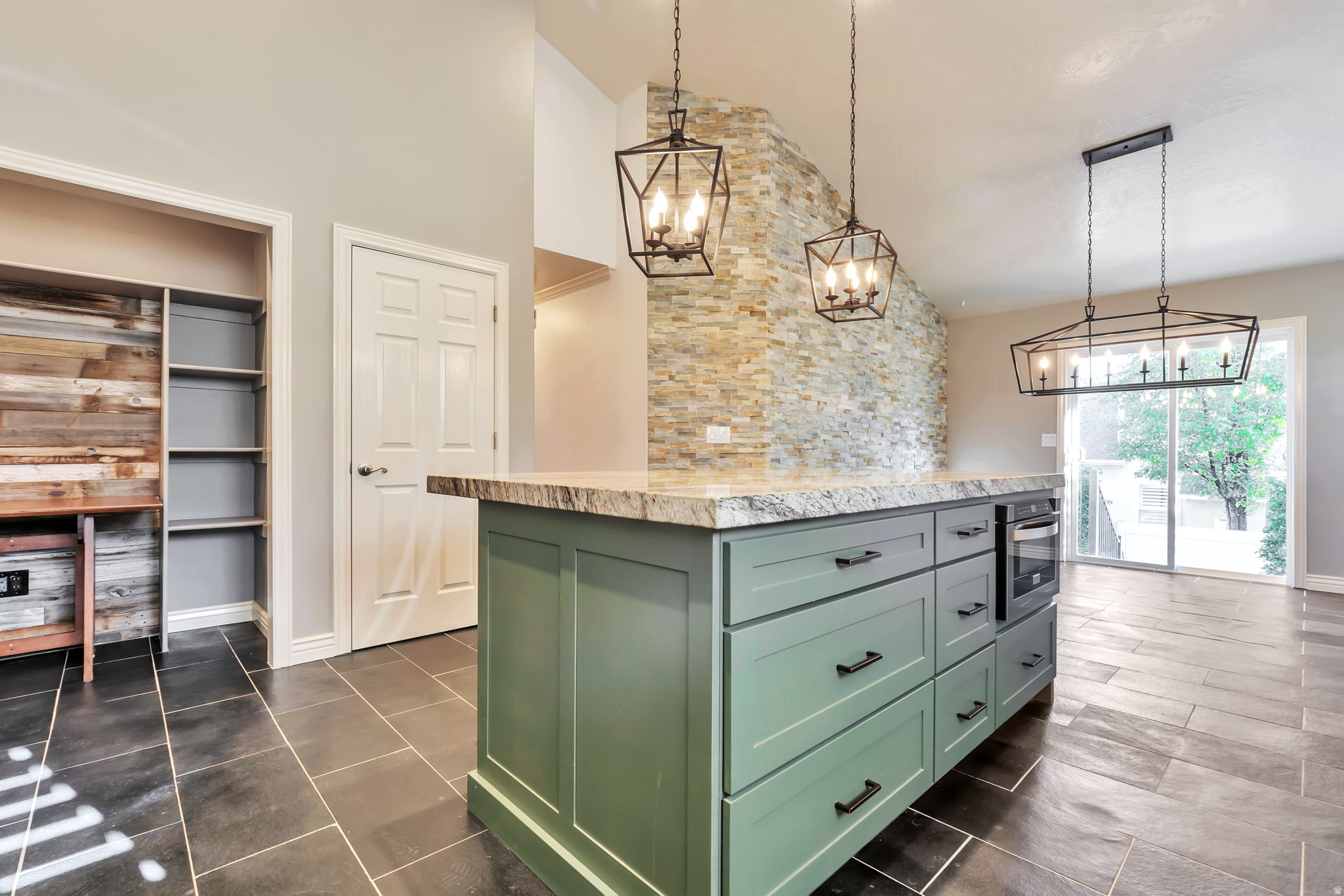 BLOOMFIELD FARMS PHASE 1 - Residential