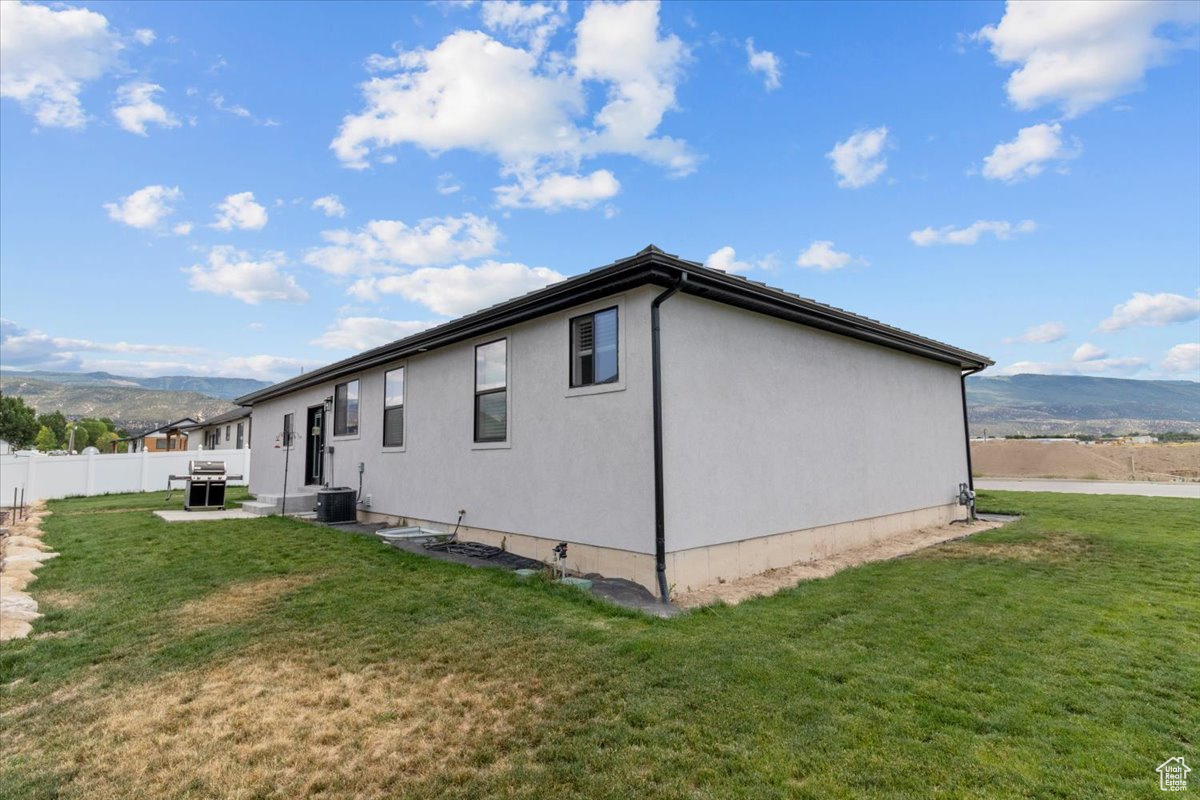 EPHRAIM CROSSING - Residential