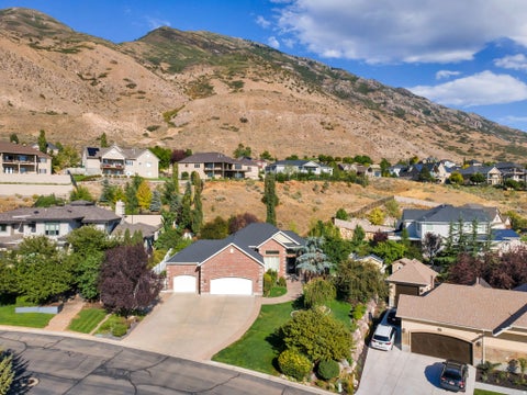 Tiny photo for 9594 N AZTEC DR, Cedar Hills, UT 84062 (MLS # 2185625)
