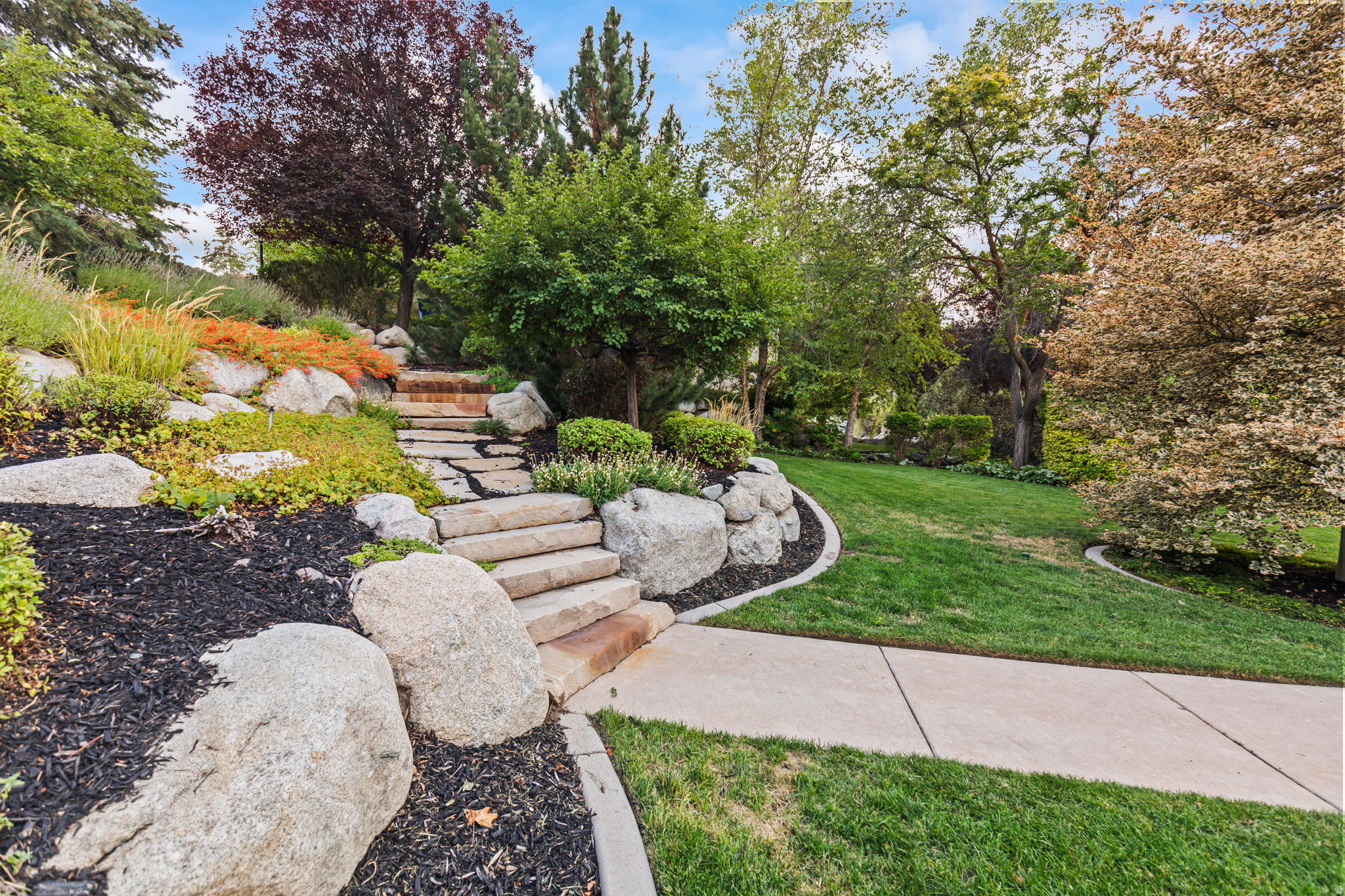 COBBLE COVE - Residential