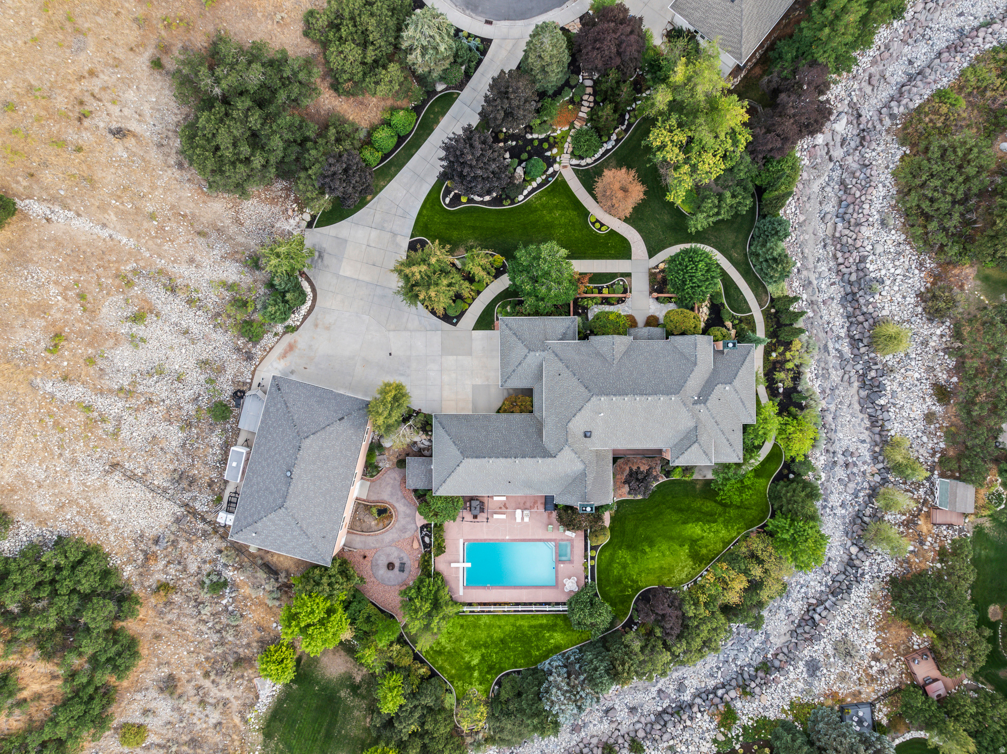 COBBLE COVE - Residential