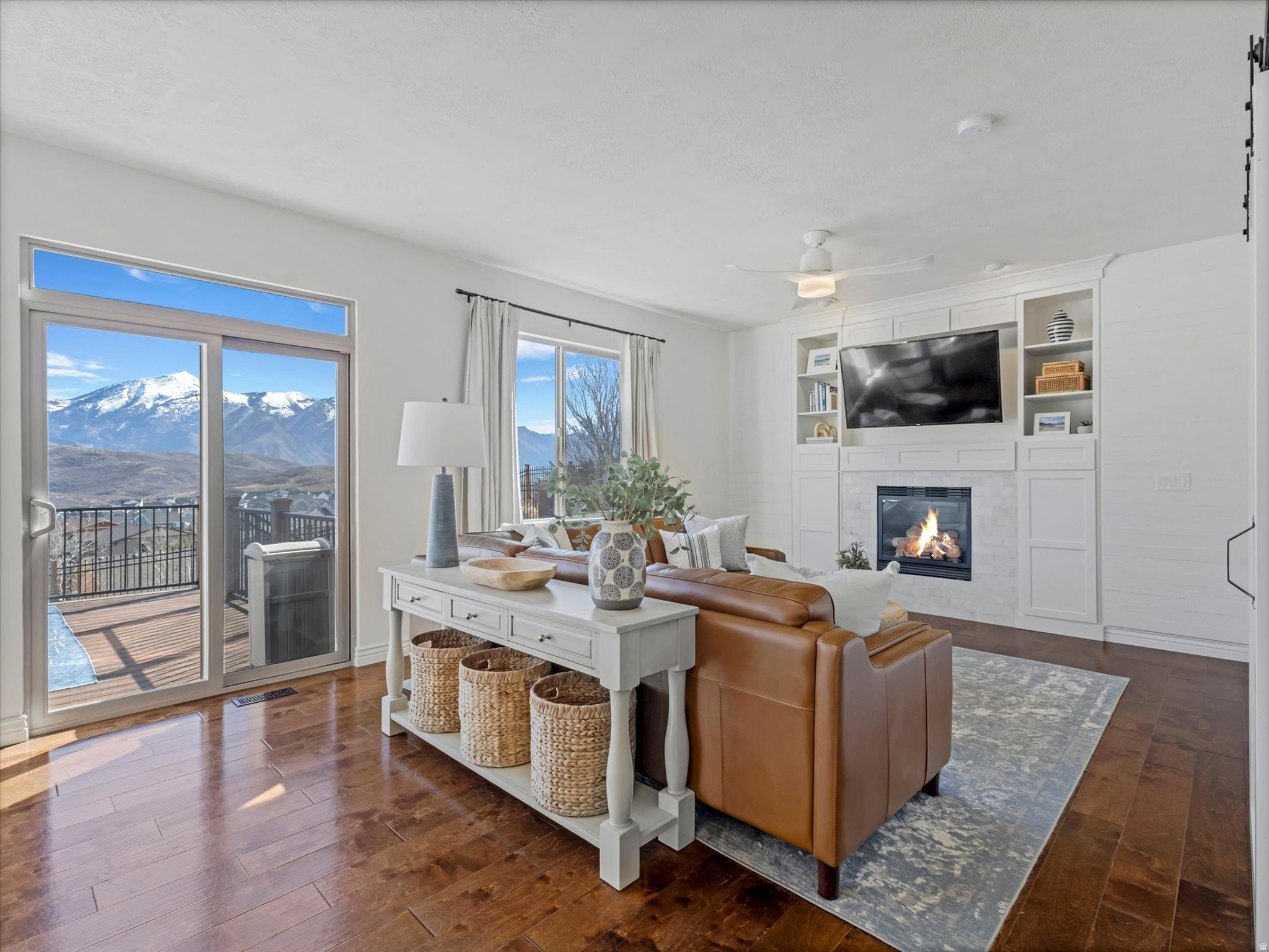 SUNCREST - Residential