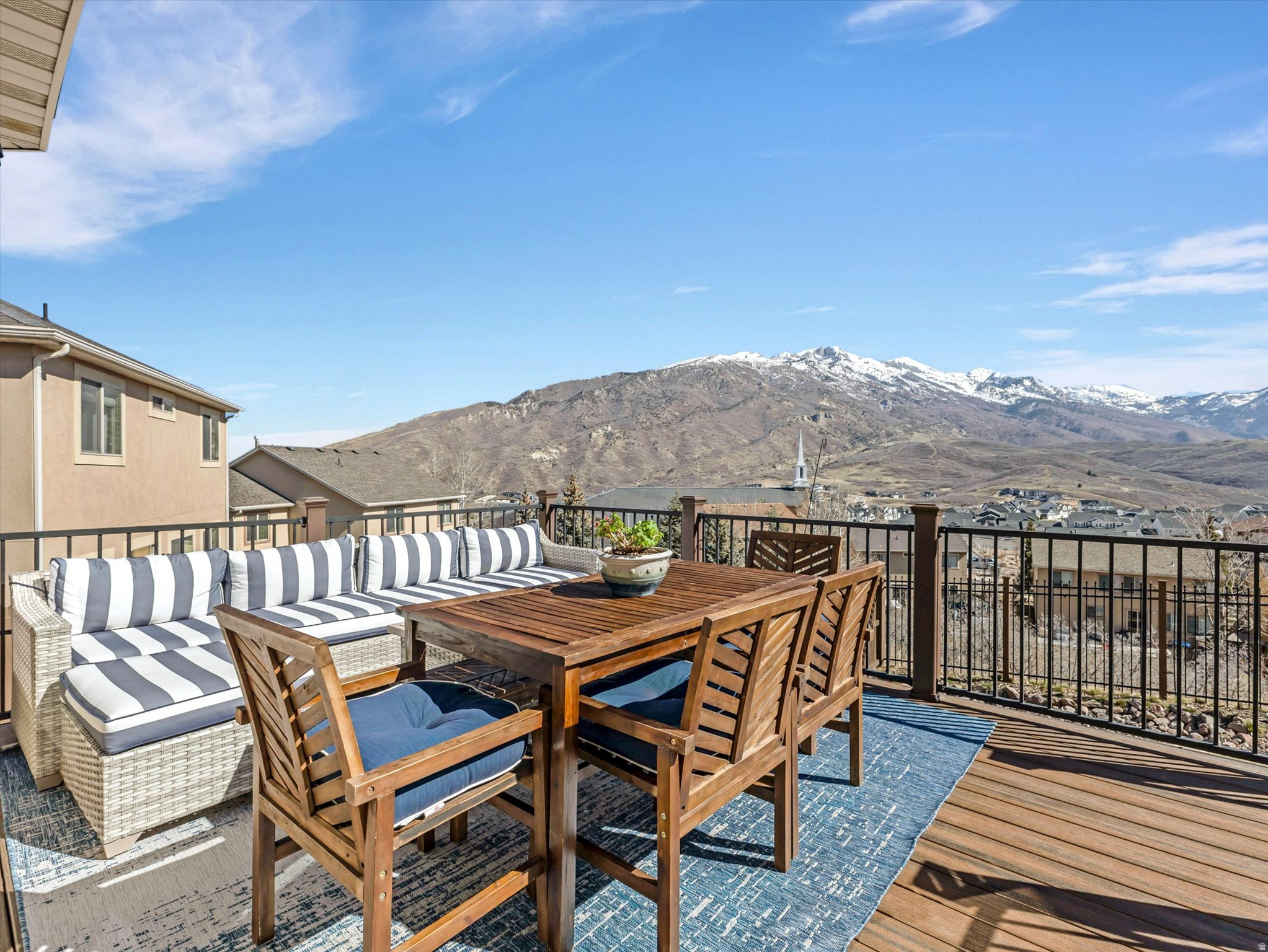 SUNCREST - Residential