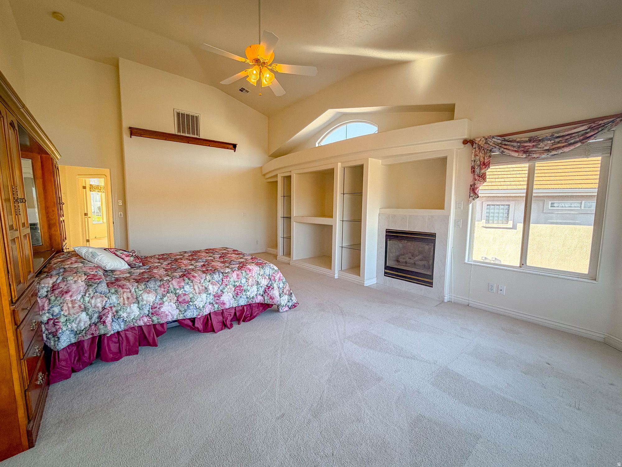 BOULDERS - Residential