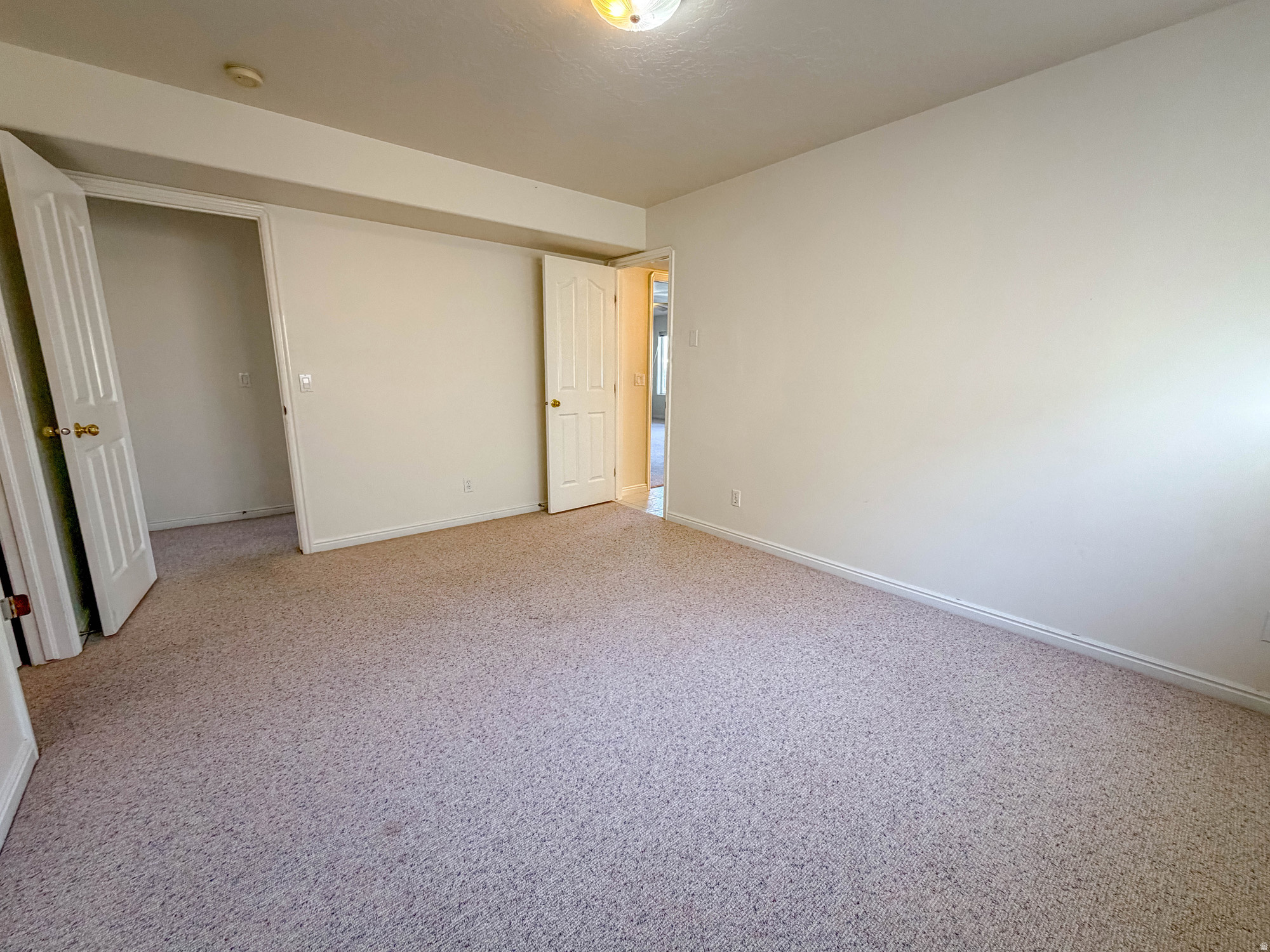 BOULDERS - Residential