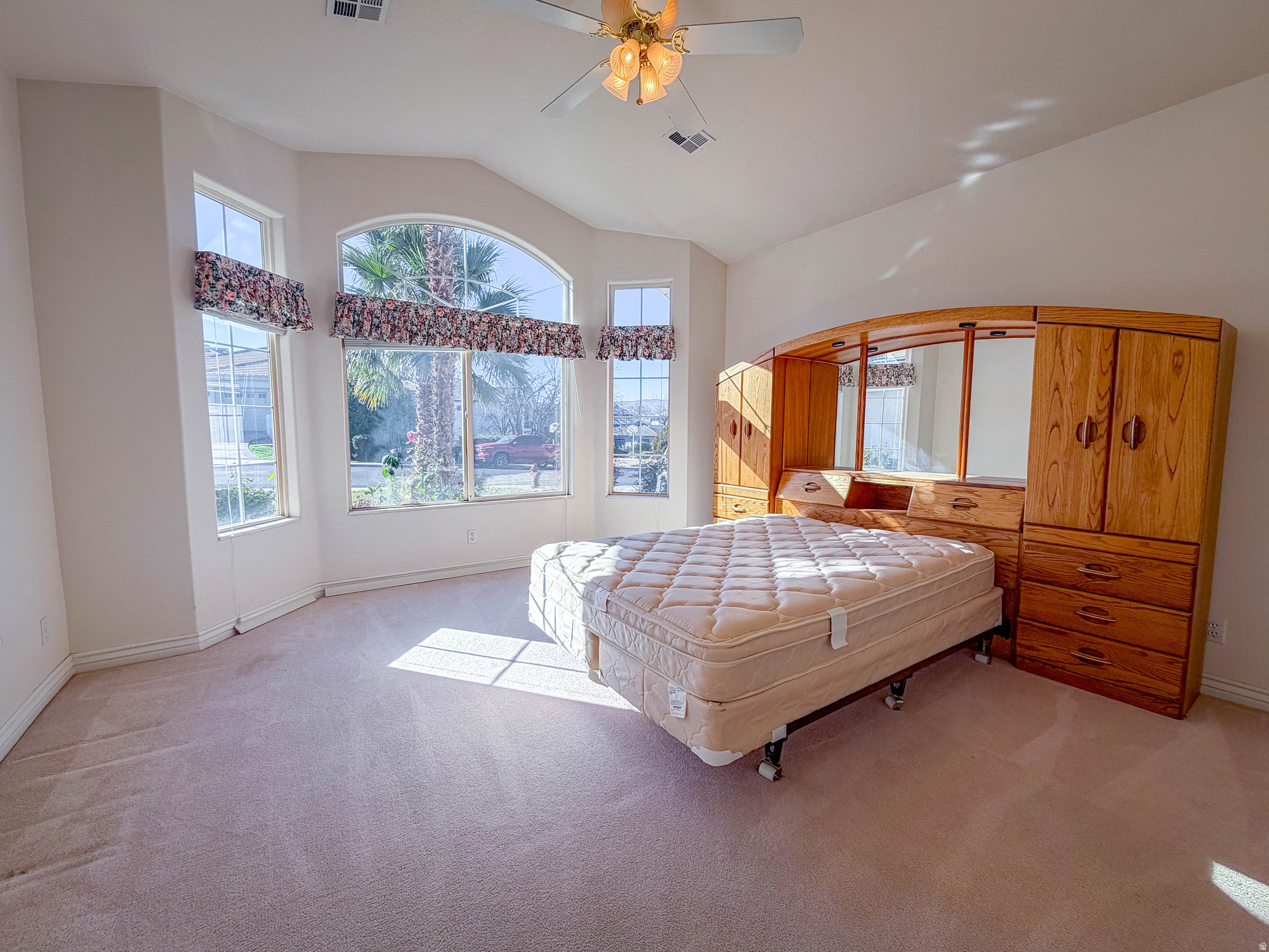 BOULDERS - Residential