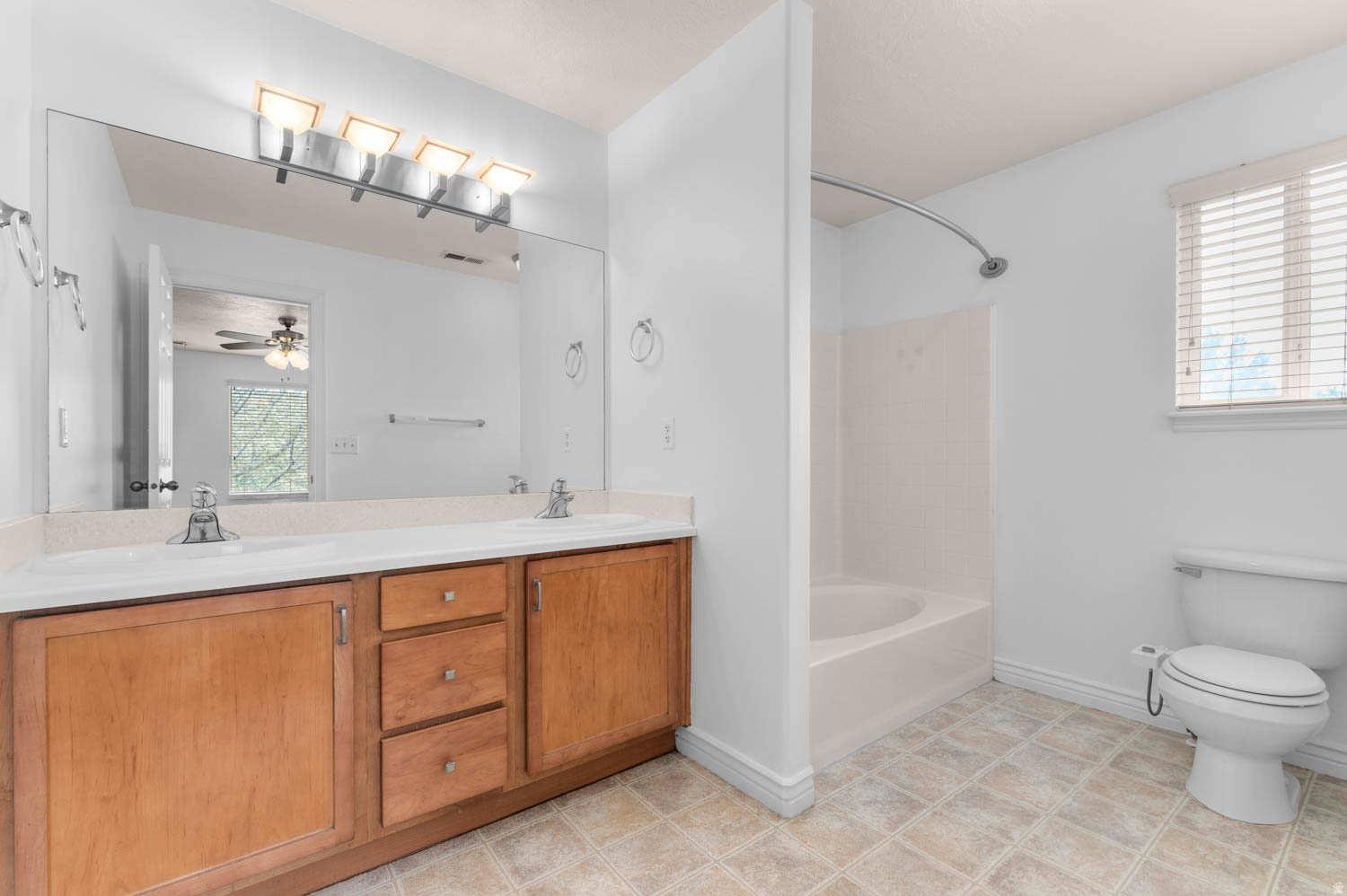 WALLER LANE - Residential