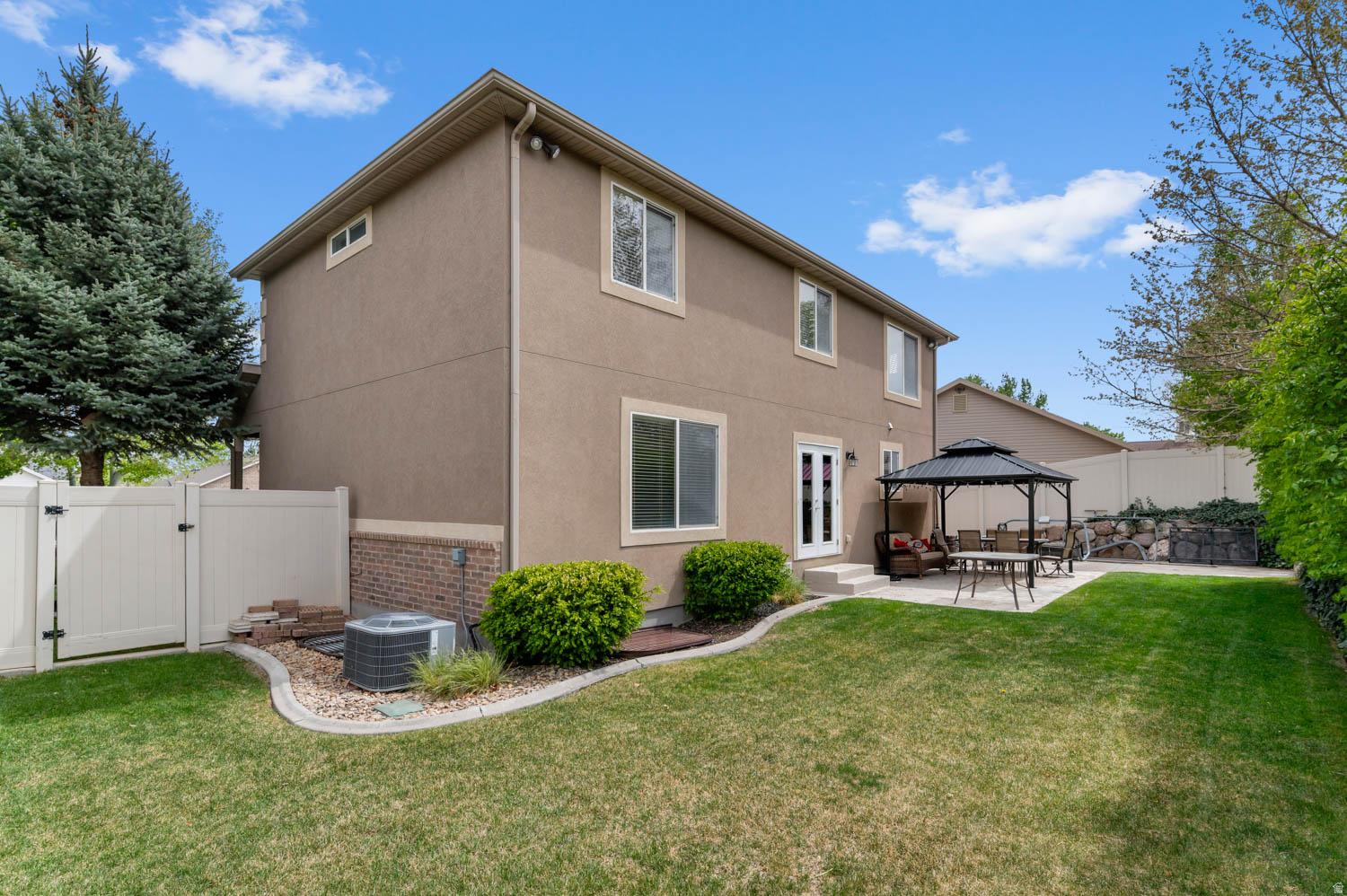 WALLER LANE - Residential