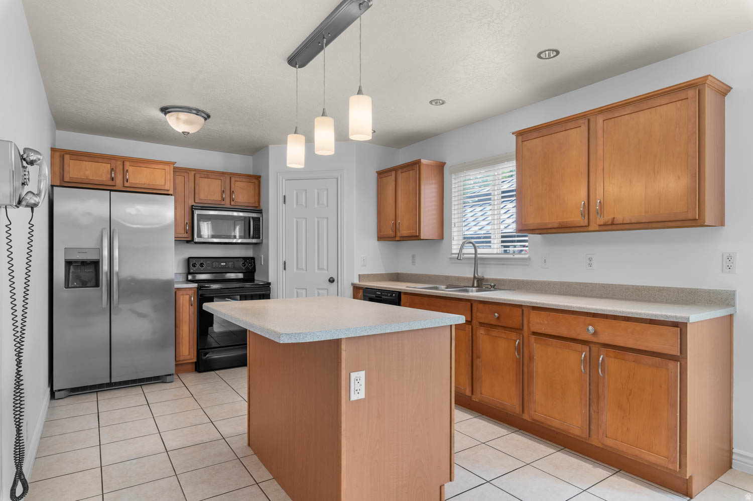 WALLER LANE - Residential