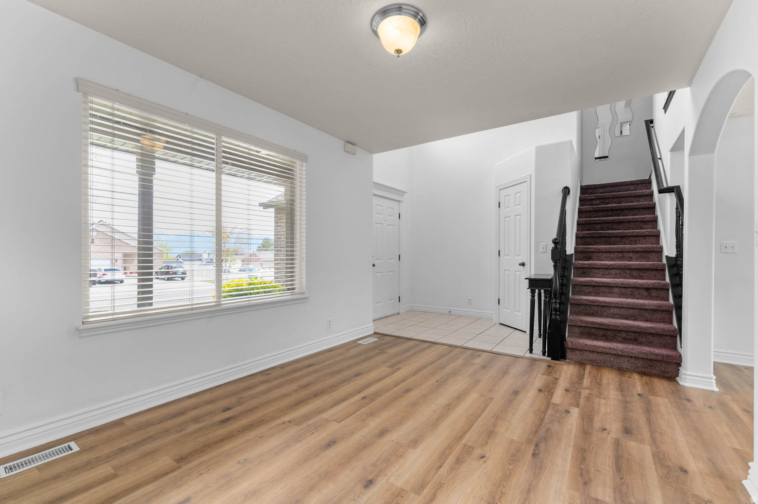 WALLER LANE - Residential