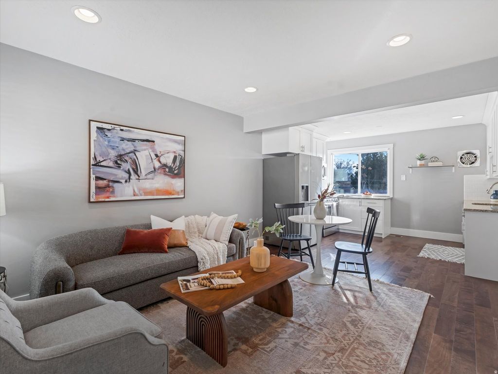 Photo of 650 N 300 W #225, Salt Lake City, UT 84103 (MLS # 2131086)