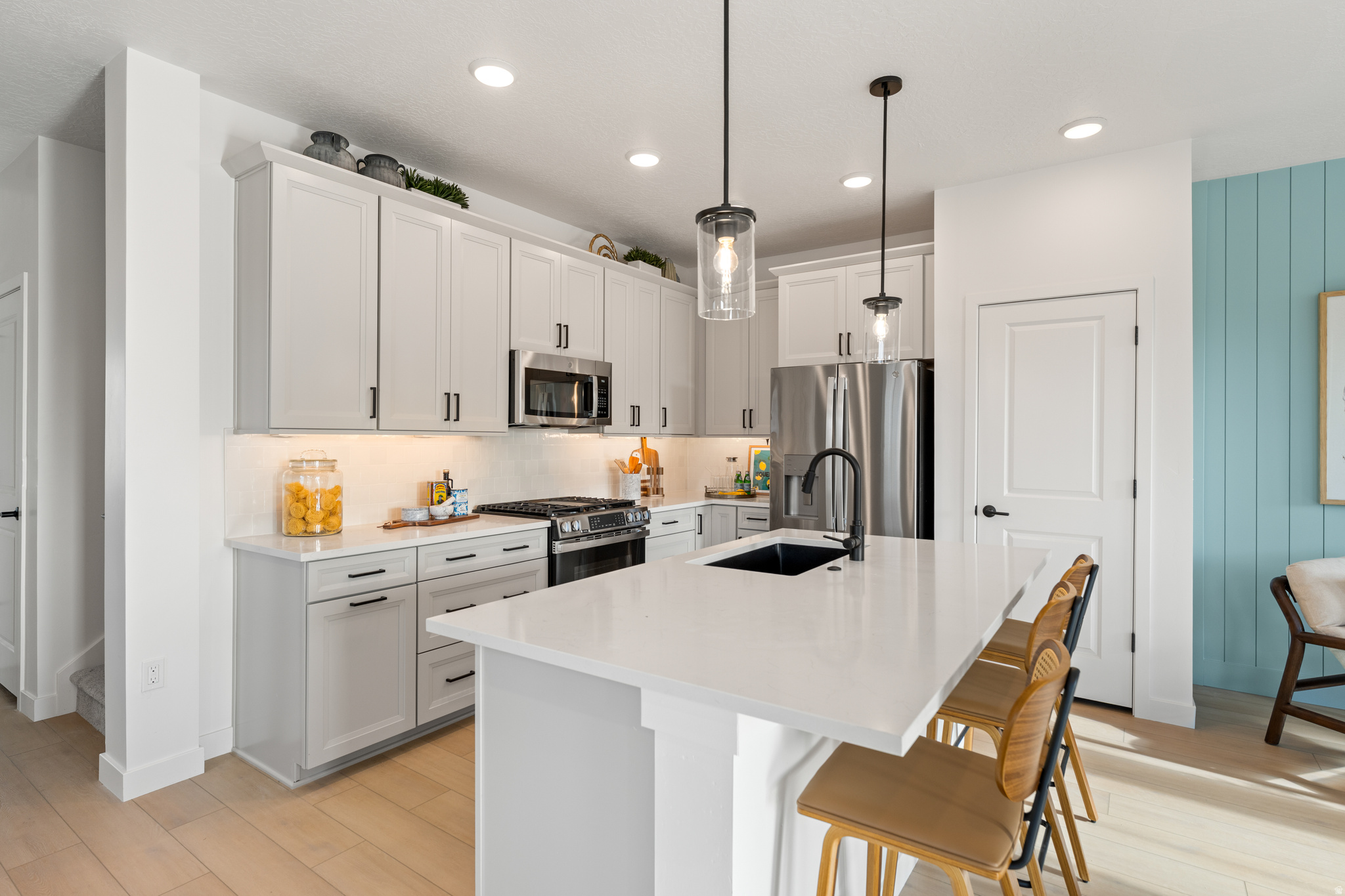 DAYBREAK - Residential