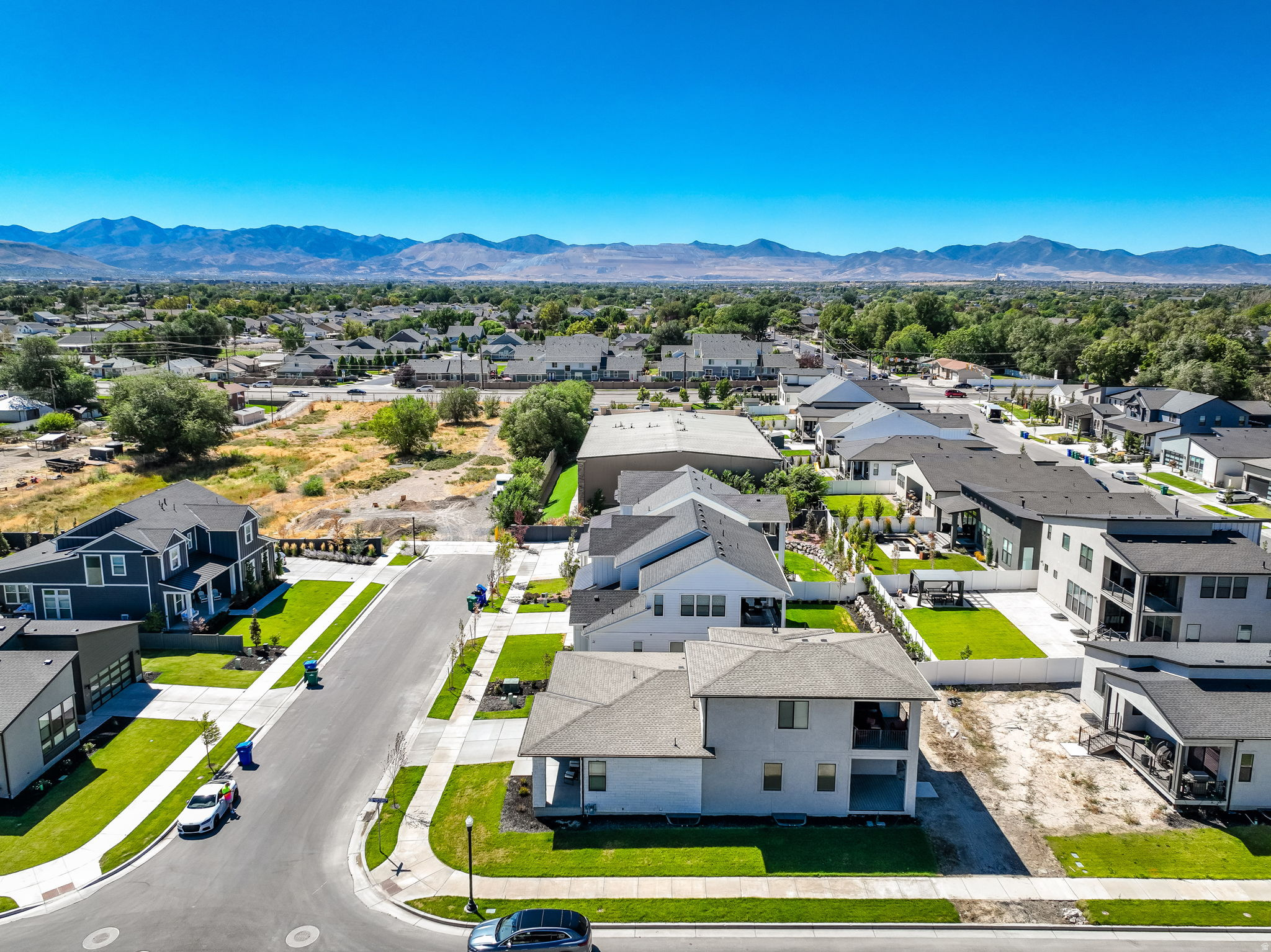 TOLL BROTHERS - SYCAMORE GLEN - Residential Lease