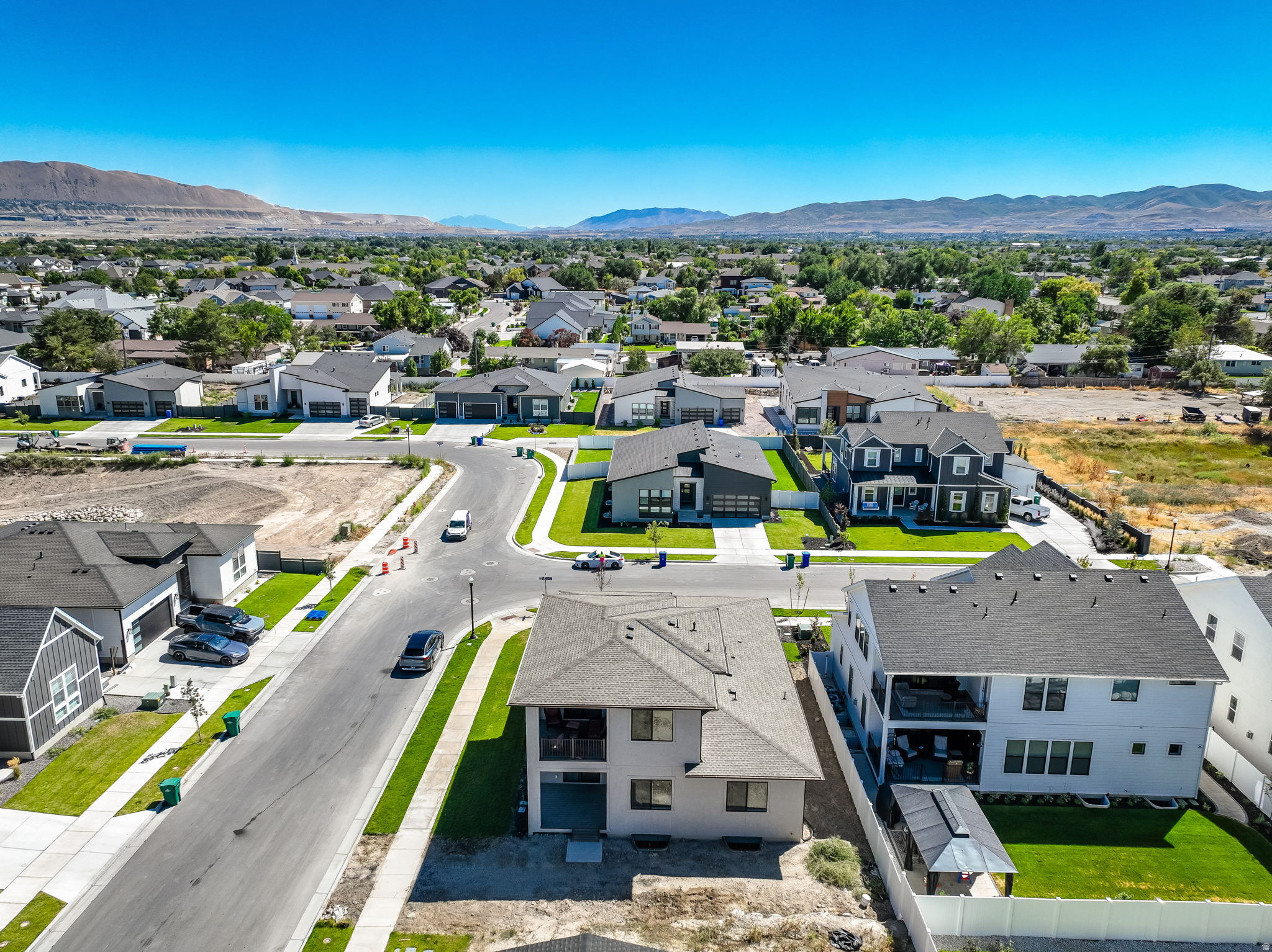 TOLL BROTHERS - SYCAMORE GLEN - Residential Lease