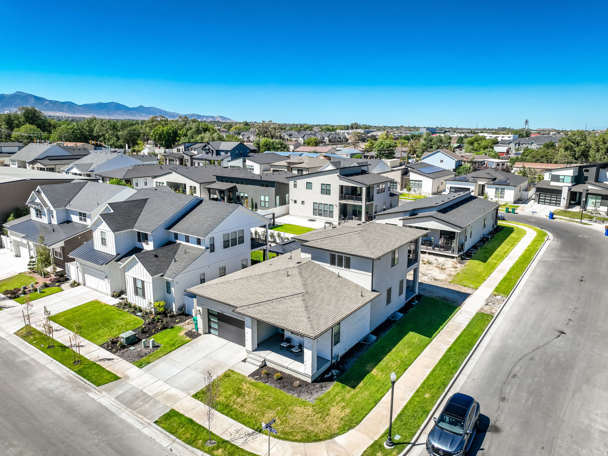 TOLL BROTHERS - SYCAMORE GLEN - Residential Lease