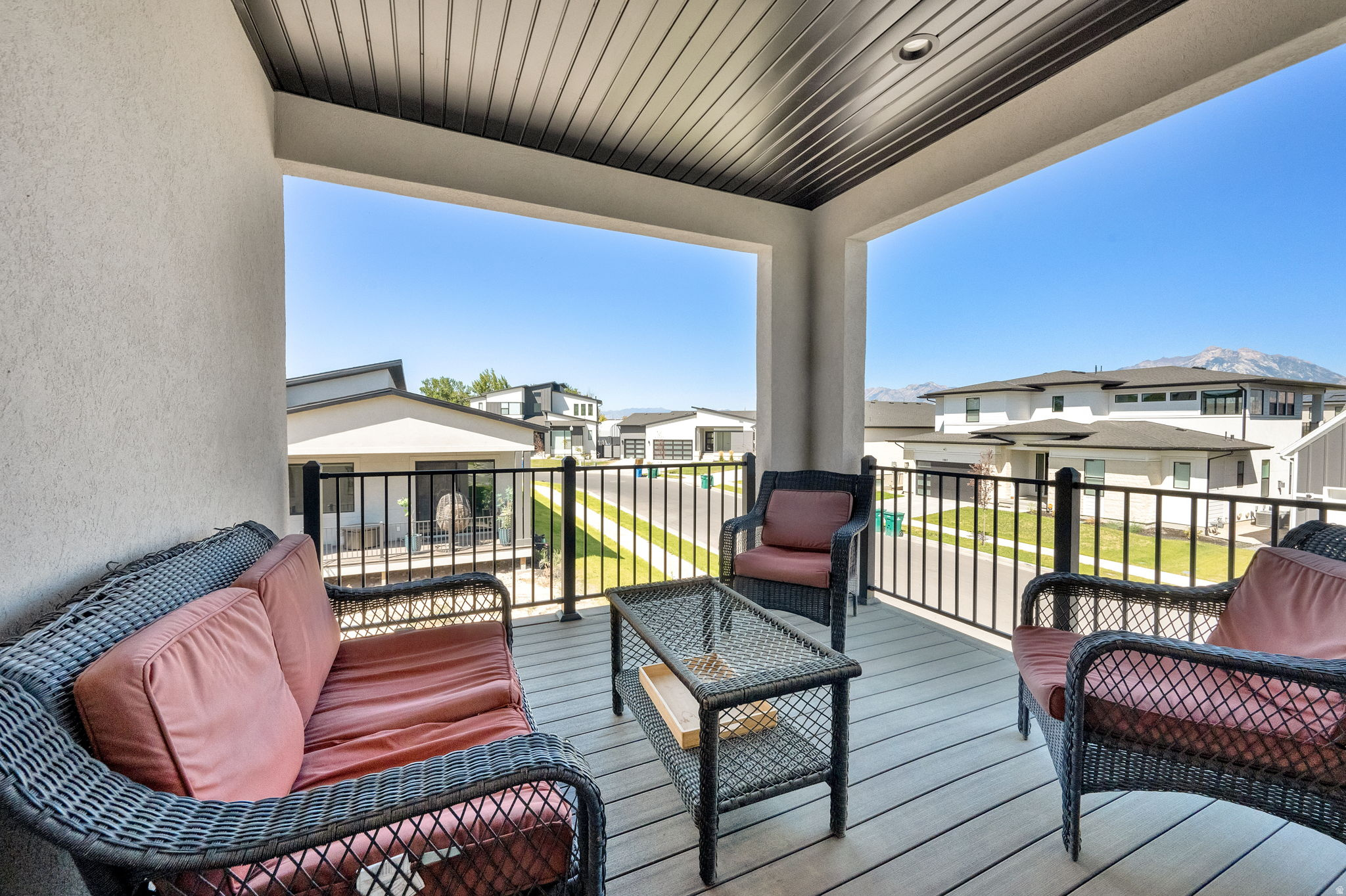 TOLL BROTHERS - SYCAMORE GLEN - Residential Lease