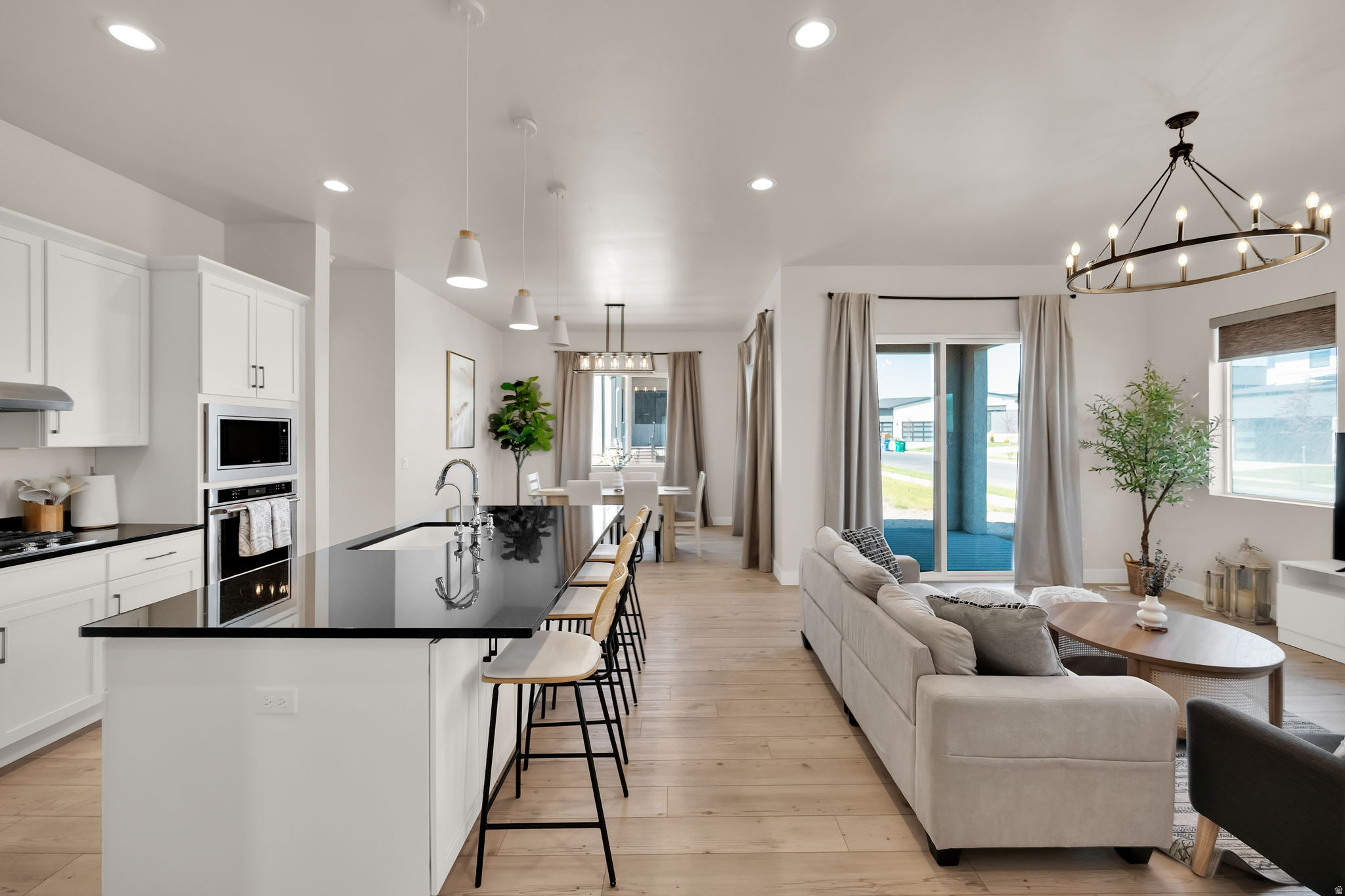 TOLL BROTHERS - SYCAMORE GLEN - Residential Lease