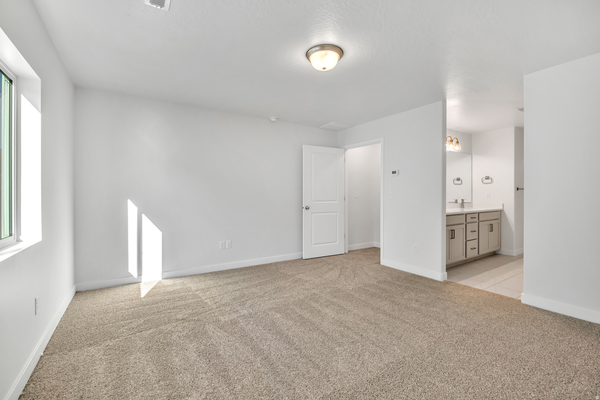 MEADOWBROOK - Residential