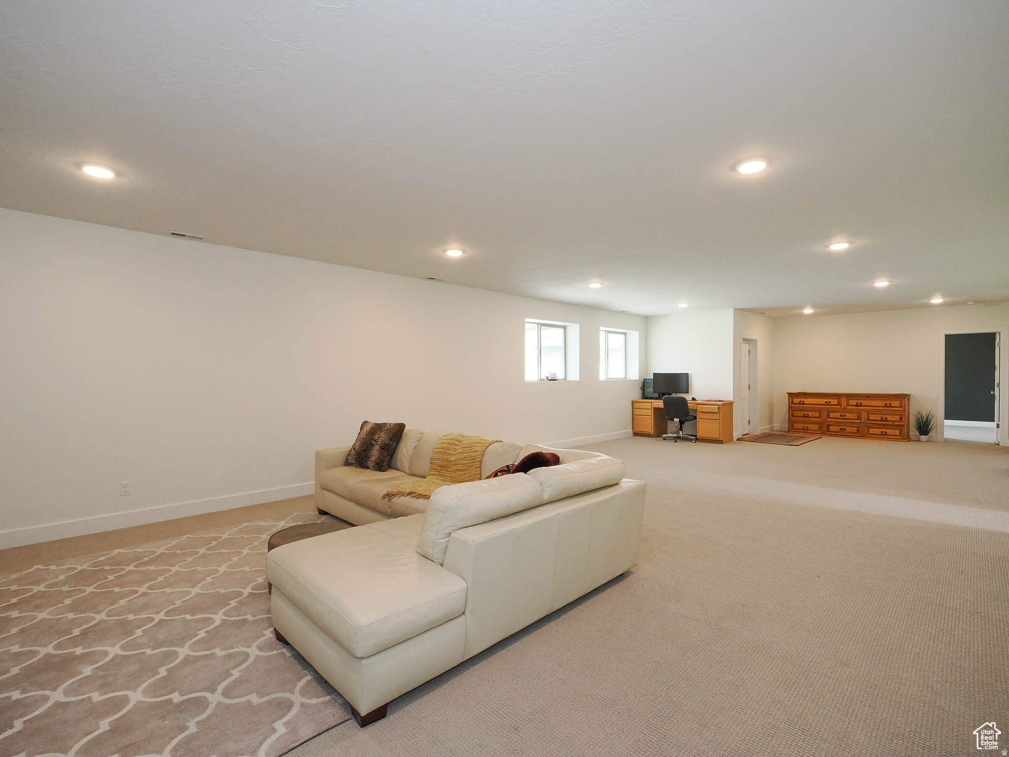 HALCYON ESTATES - Residential